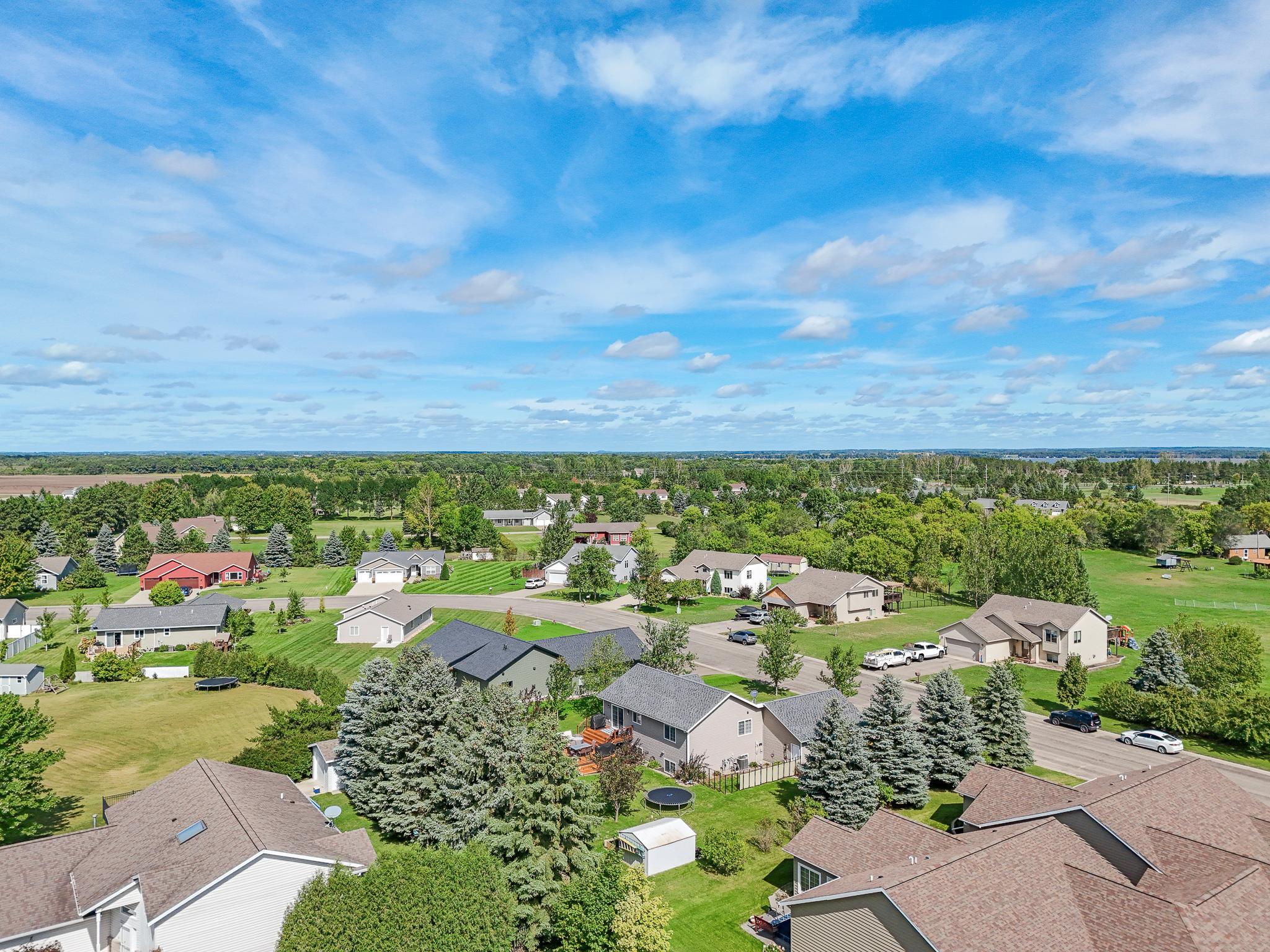 2008 single family home for sale at 1207 6th Ave NW in Perham, MN — 4 bed, 2 bath (photo 5 of 46)