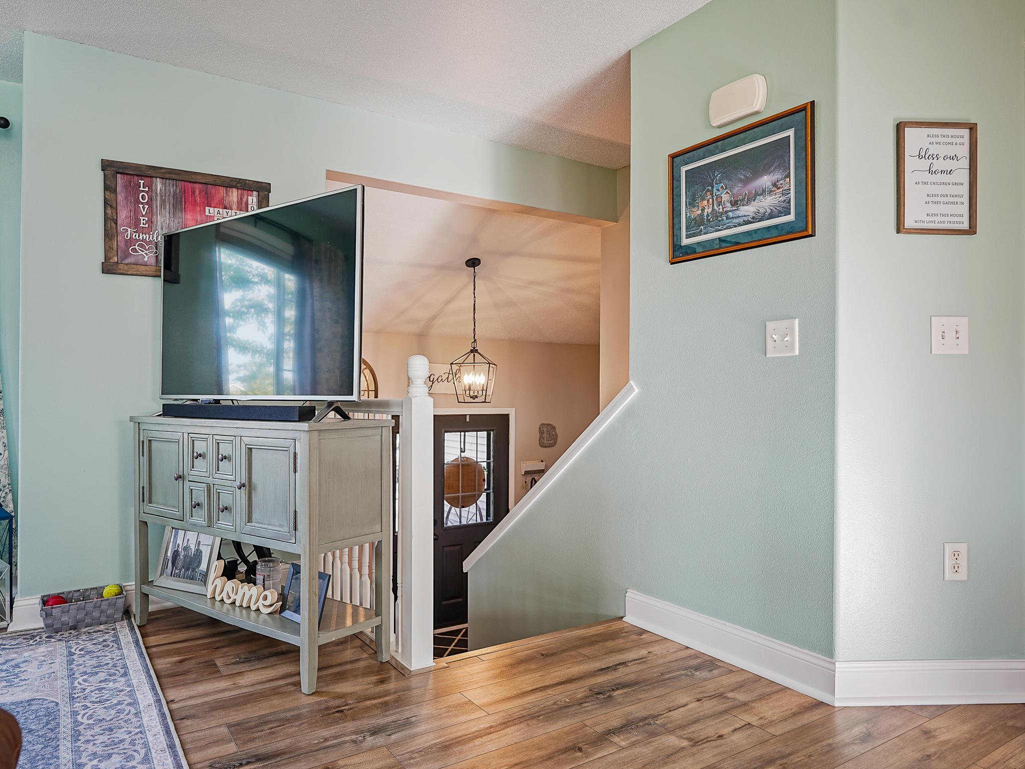 2008 single family home for sale at 1207 6th Ave NW in Perham, MN — 4 bed, 2 bath (photo 9 of 46)