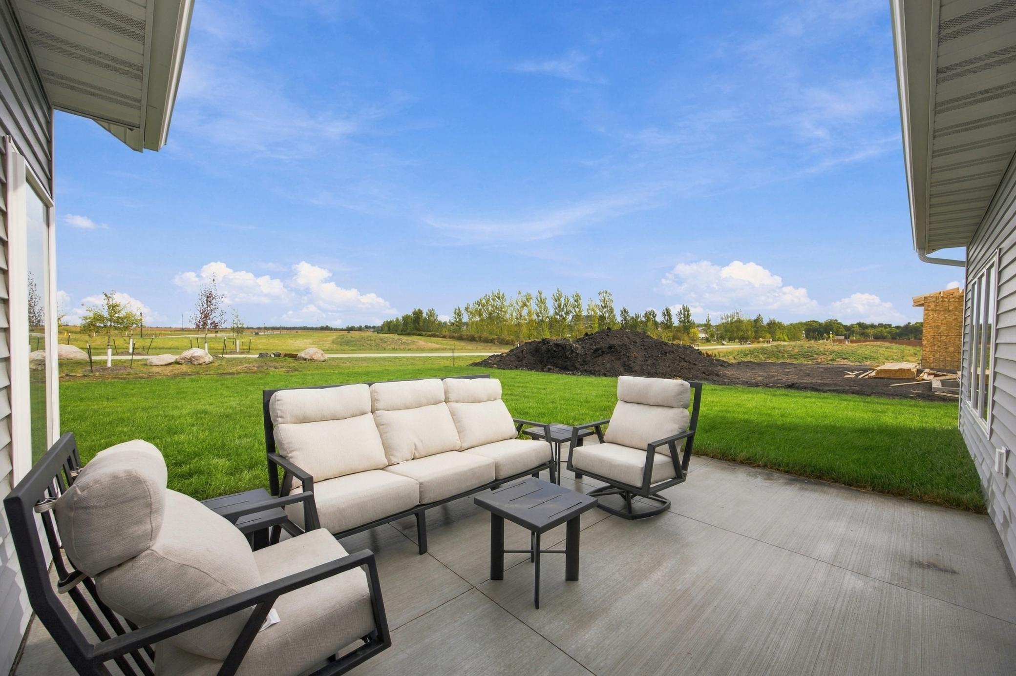 2026 single family home for sale at 7717 81st Avenue S in Horace, ND — 4 bed, 3 bath (photo 14 of 41)