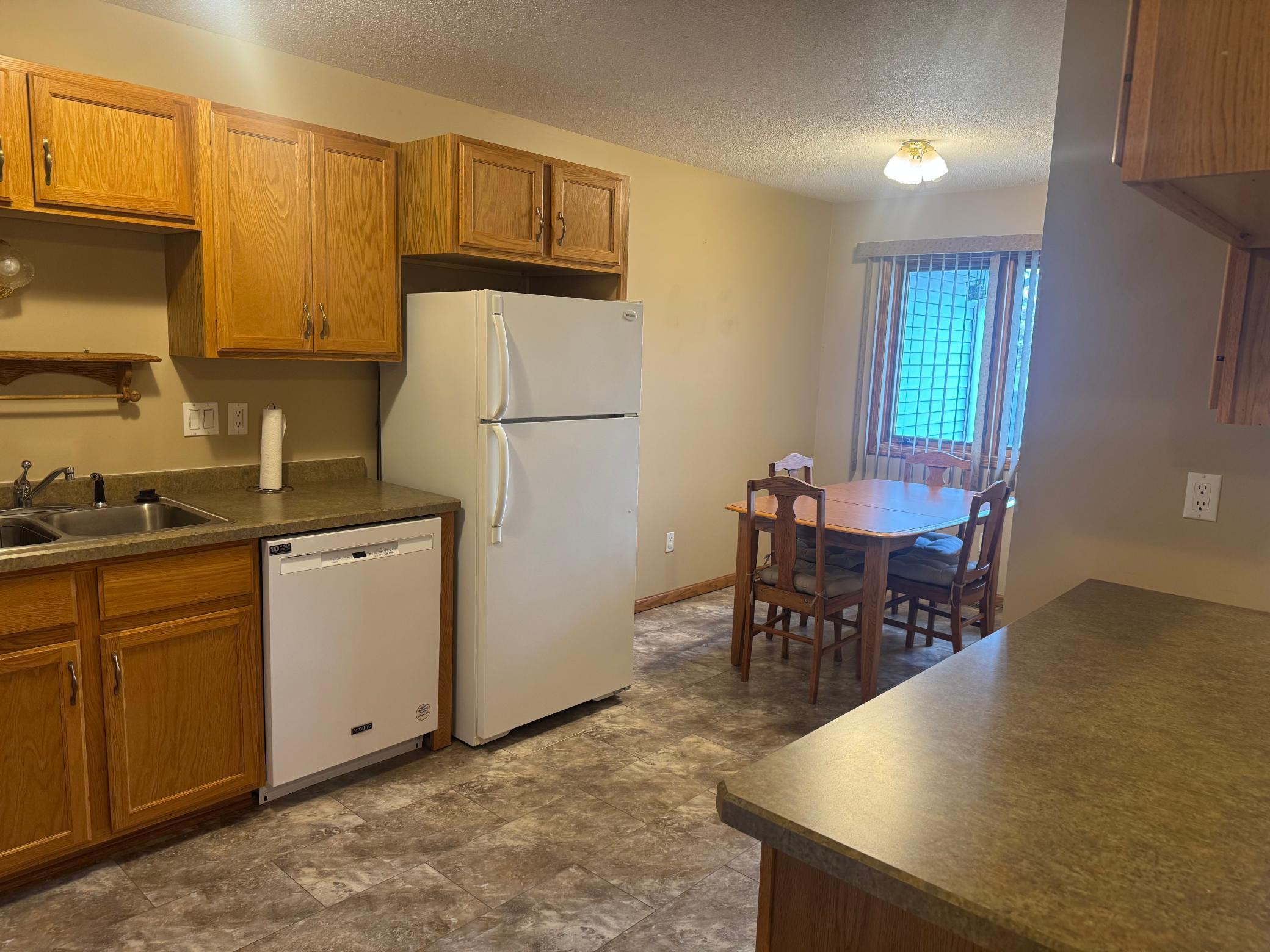 1995 home for sale at 3113 Maple Leaf Court NW in Bemidji, MN — 2 bed, 2 bath (photo 4 of 25)