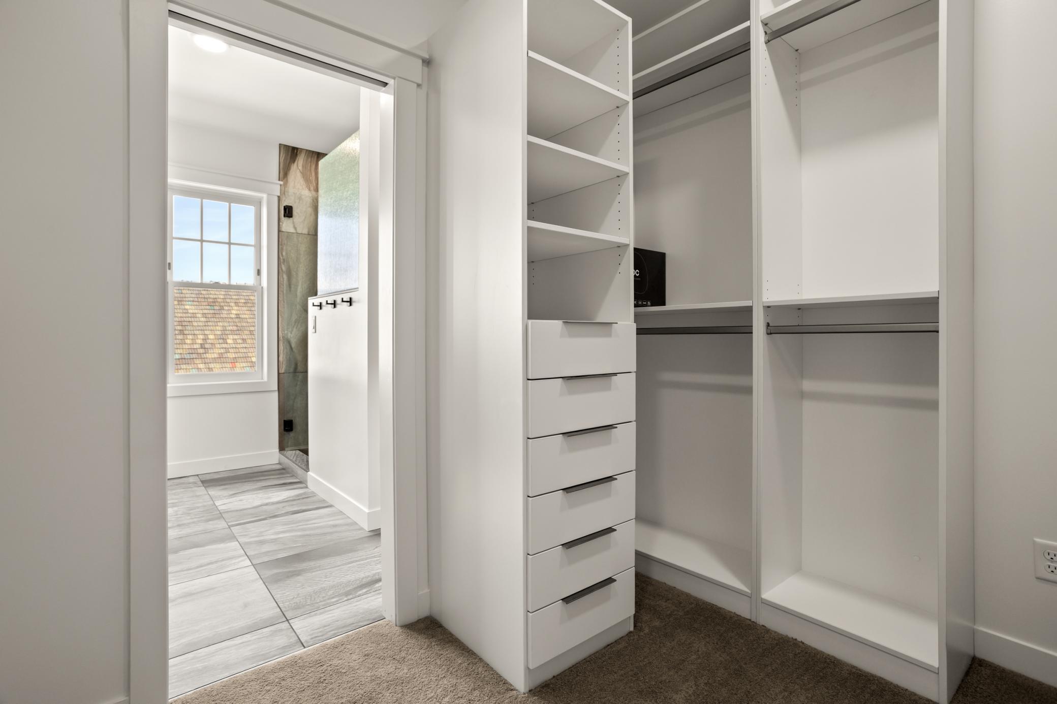 2022 condo for sale at 412 5th Street N, Unit 526 in Fargo, ND — 3 bed, 2 bath (photo 21 of 77)