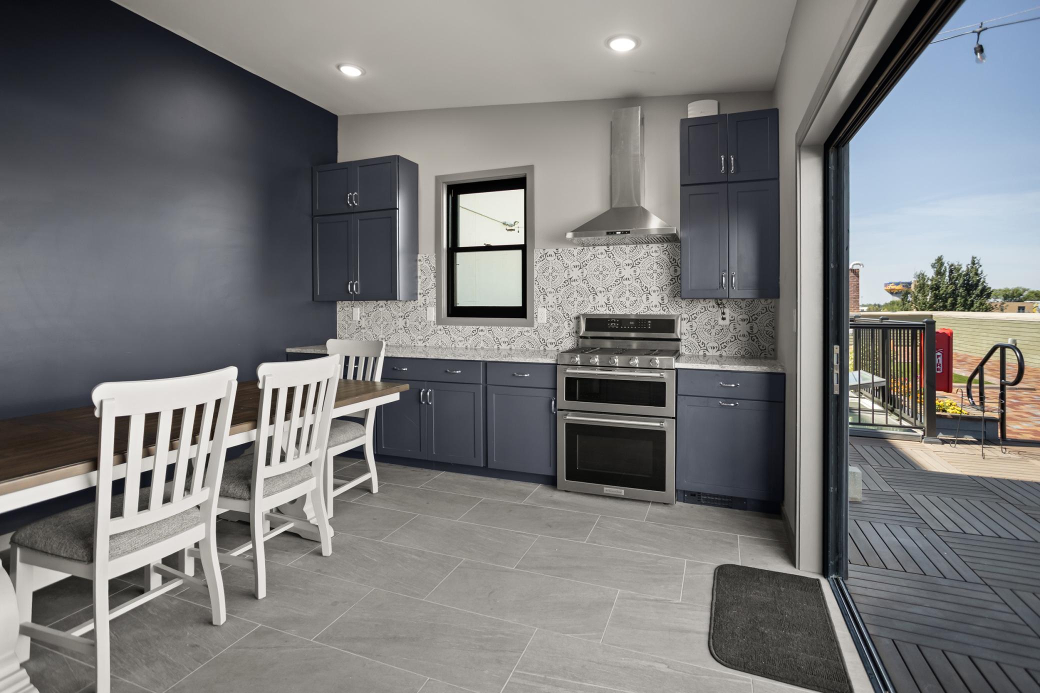 2022 condo for sale at 412 5th Street N, Unit 526 in Fargo, ND — 3 bed, 2 bath (photo 53 of 77)