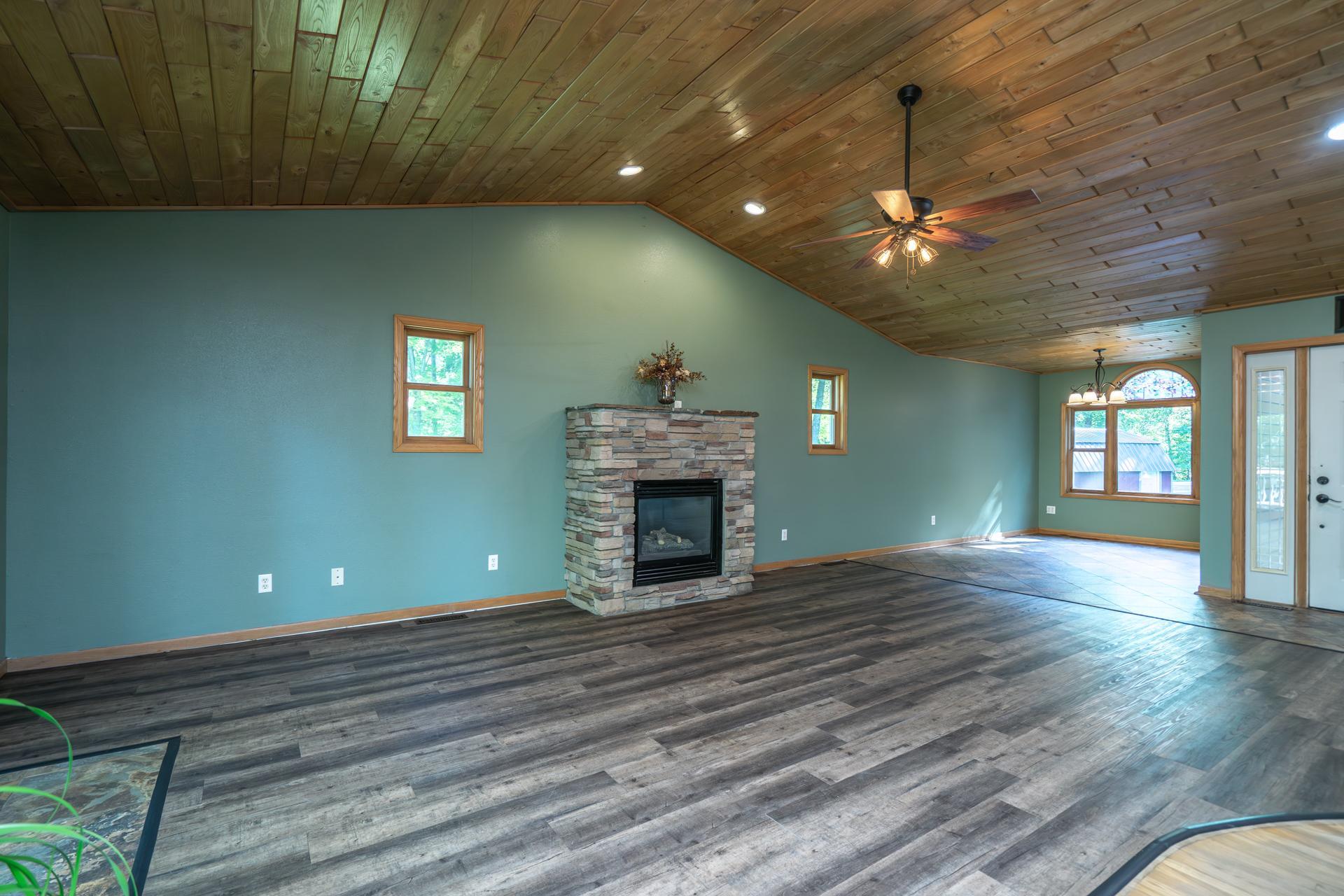 1997 single family home for sale at 6962 County Road 127 in Brainerd, MN — 3 bed, 3 bath (photo 20 of 55)