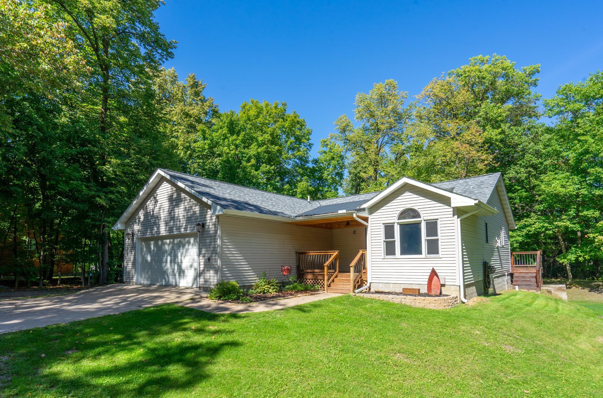 1997 single family home for sale at 6962 County Road 127 in Brainerd, MN — 3 bed, 3 bath (photo 4 of 55)