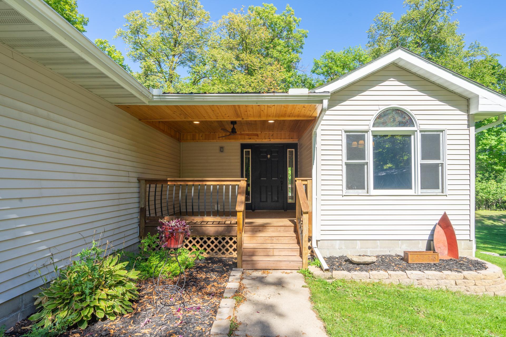 1997 single family home for sale at 6962 County Road 127 in Brainerd, MN — 3 bed, 3 bath (photo 9 of 55)
