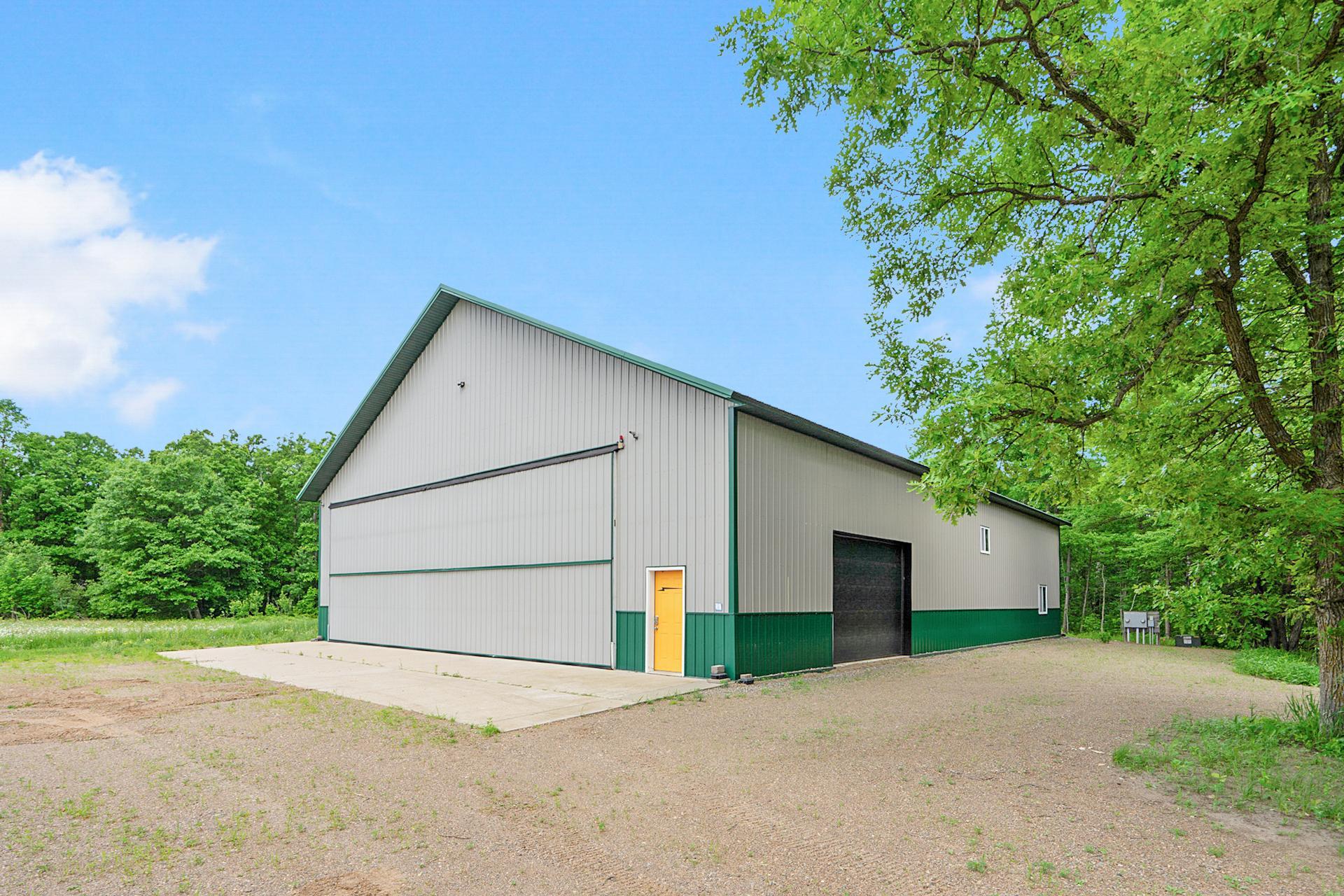 2008 single family home for sale at 9671 Zallar Road in Brainerd, MN — 1 bed, 1 bath (photo 3 of 60)