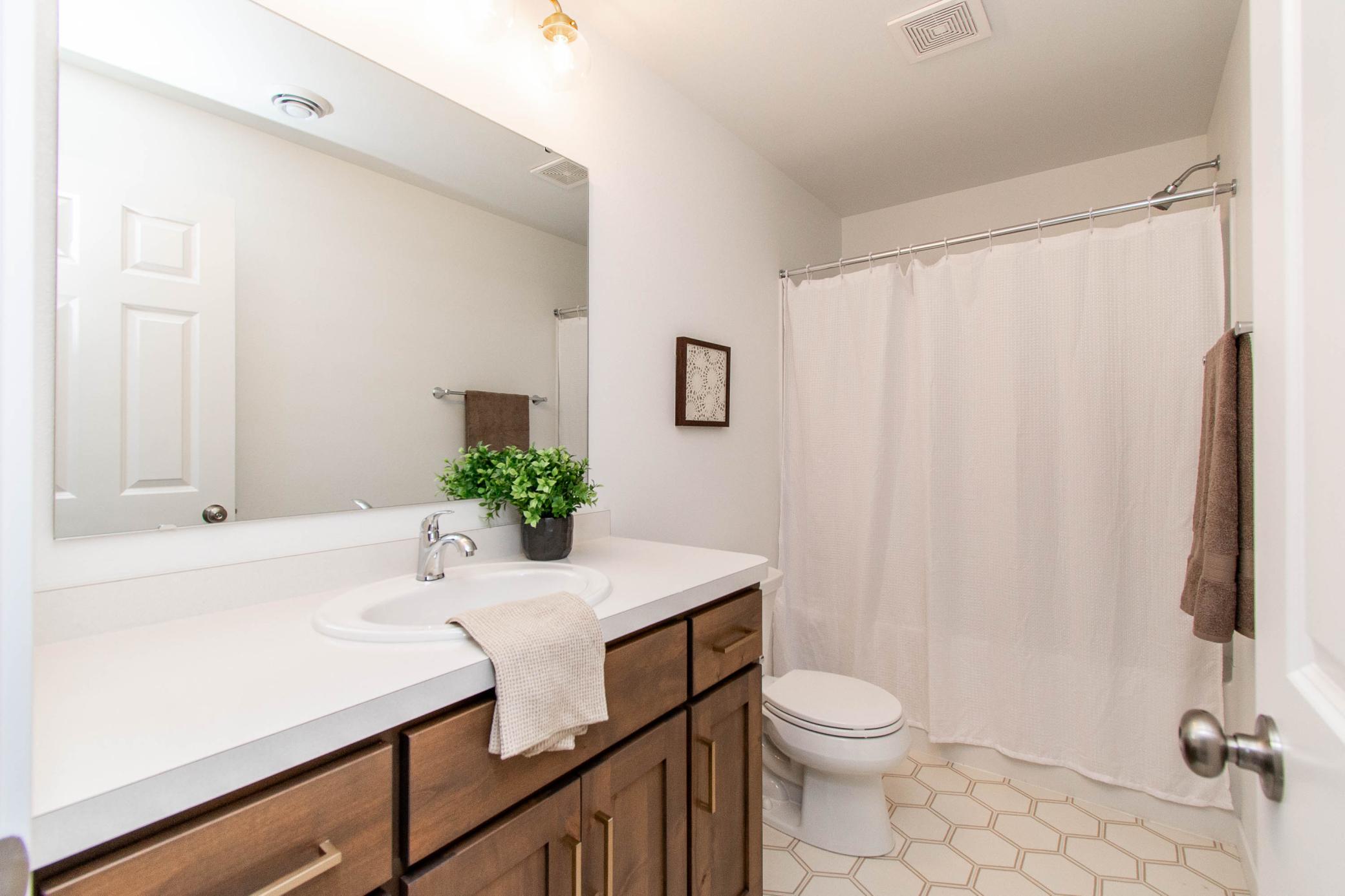 2026 single family home for sale at 6819 BELLVIEW Drive S in Fargo, ND — 4 bed, 3 bath (photo 20 of 20)