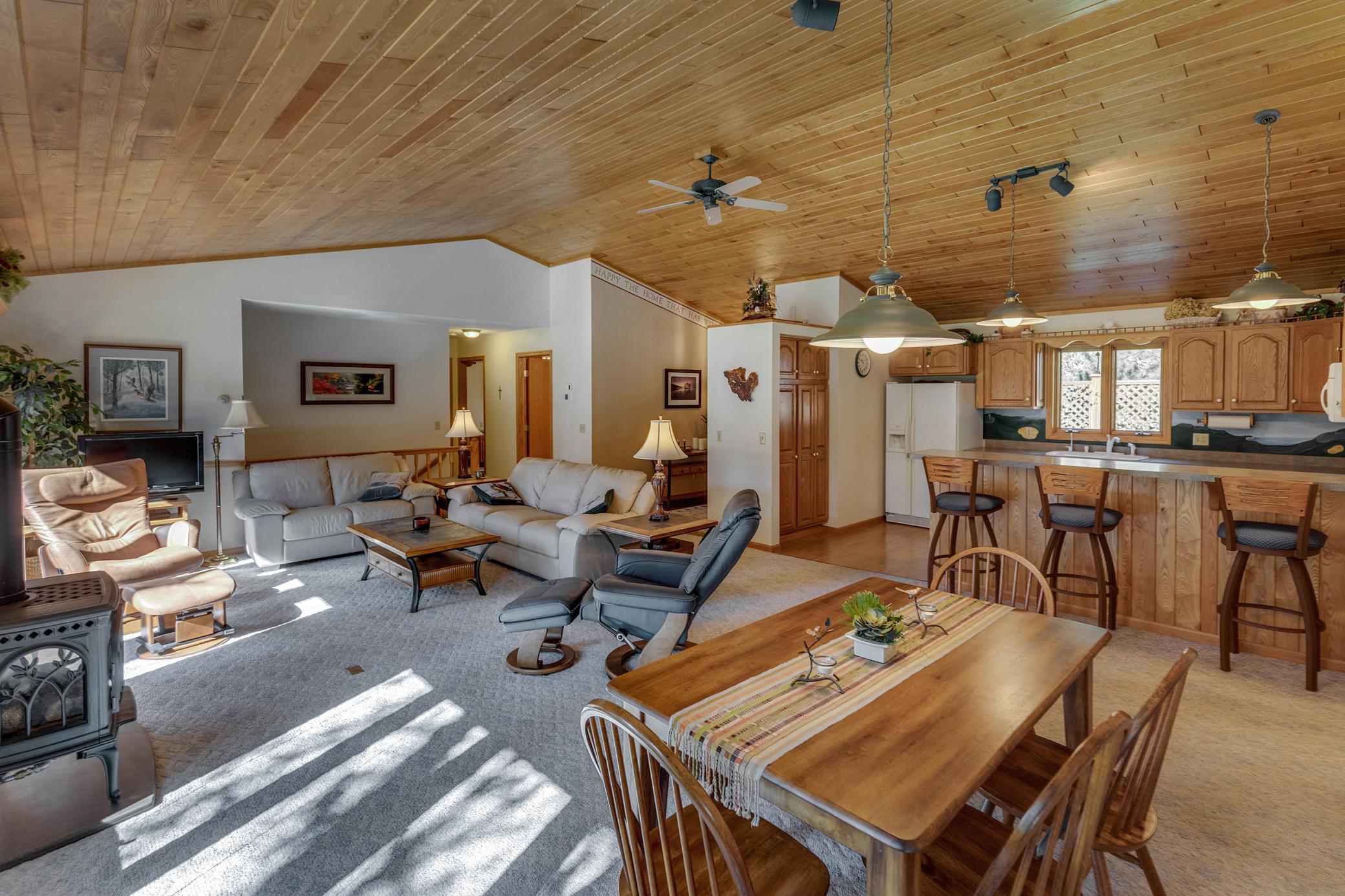 1997 single family home for sale at 11657 Fairway Road in East Gull Lake, MN — 3 bed, 2 bath (photo 16 of 55)