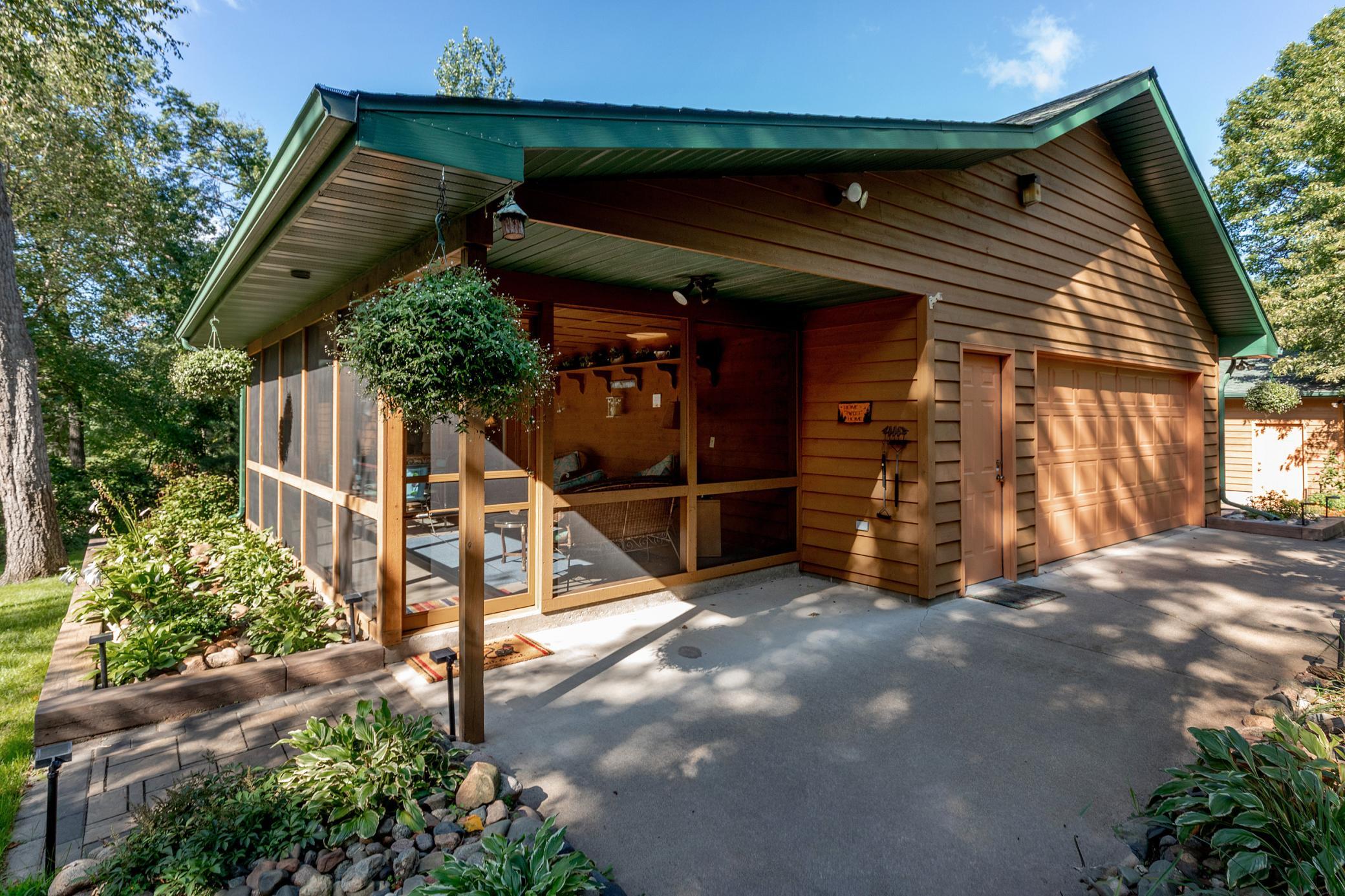 1997 single family home for sale at 11657 Fairway Road in East Gull Lake, MN — 3 bed, 2 bath (photo 3 of 55)