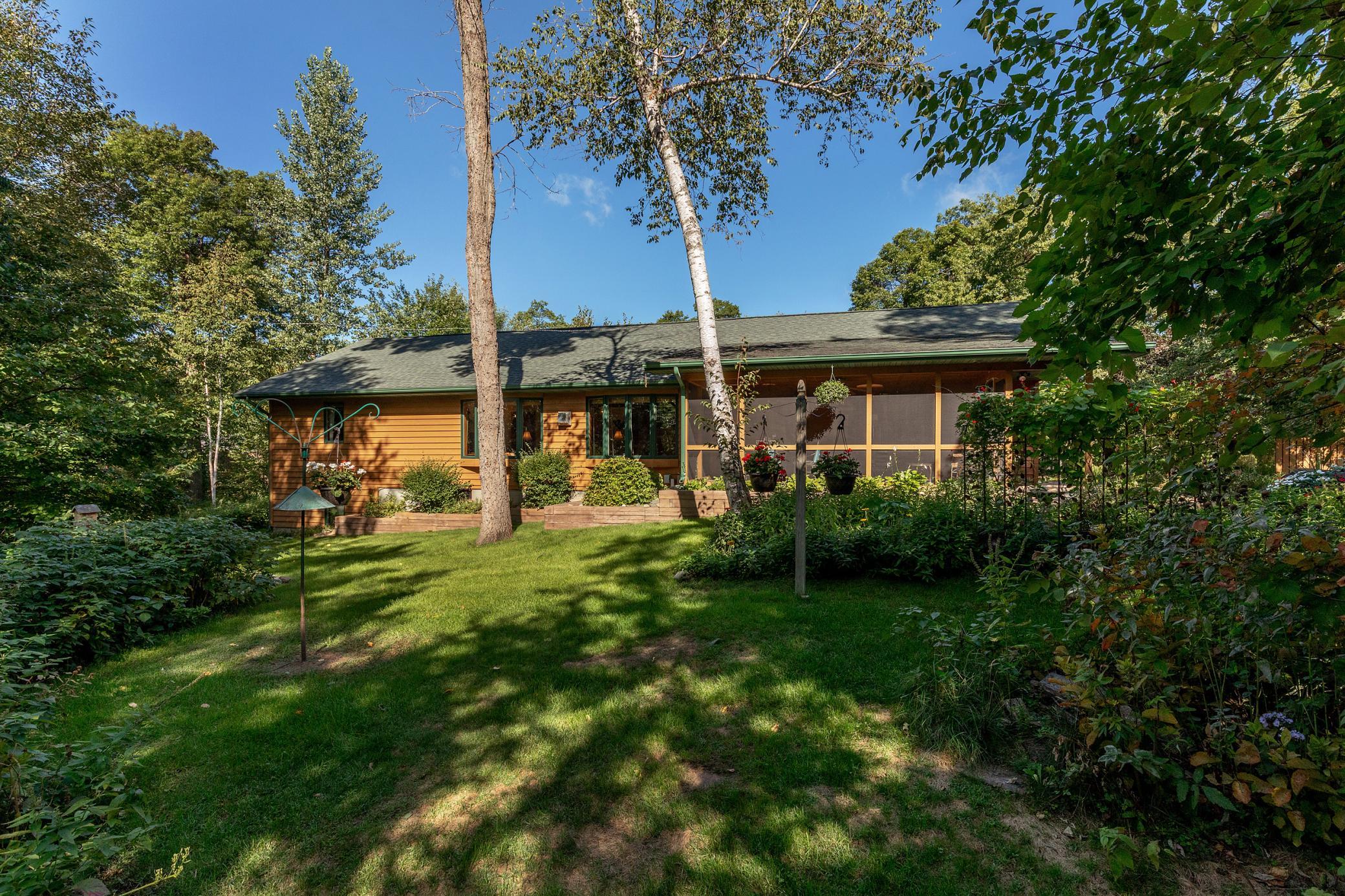 1997 single family home for sale at 11657 Fairway Road in East Gull Lake, MN — 3 bed, 2 bath (photo 5 of 55)