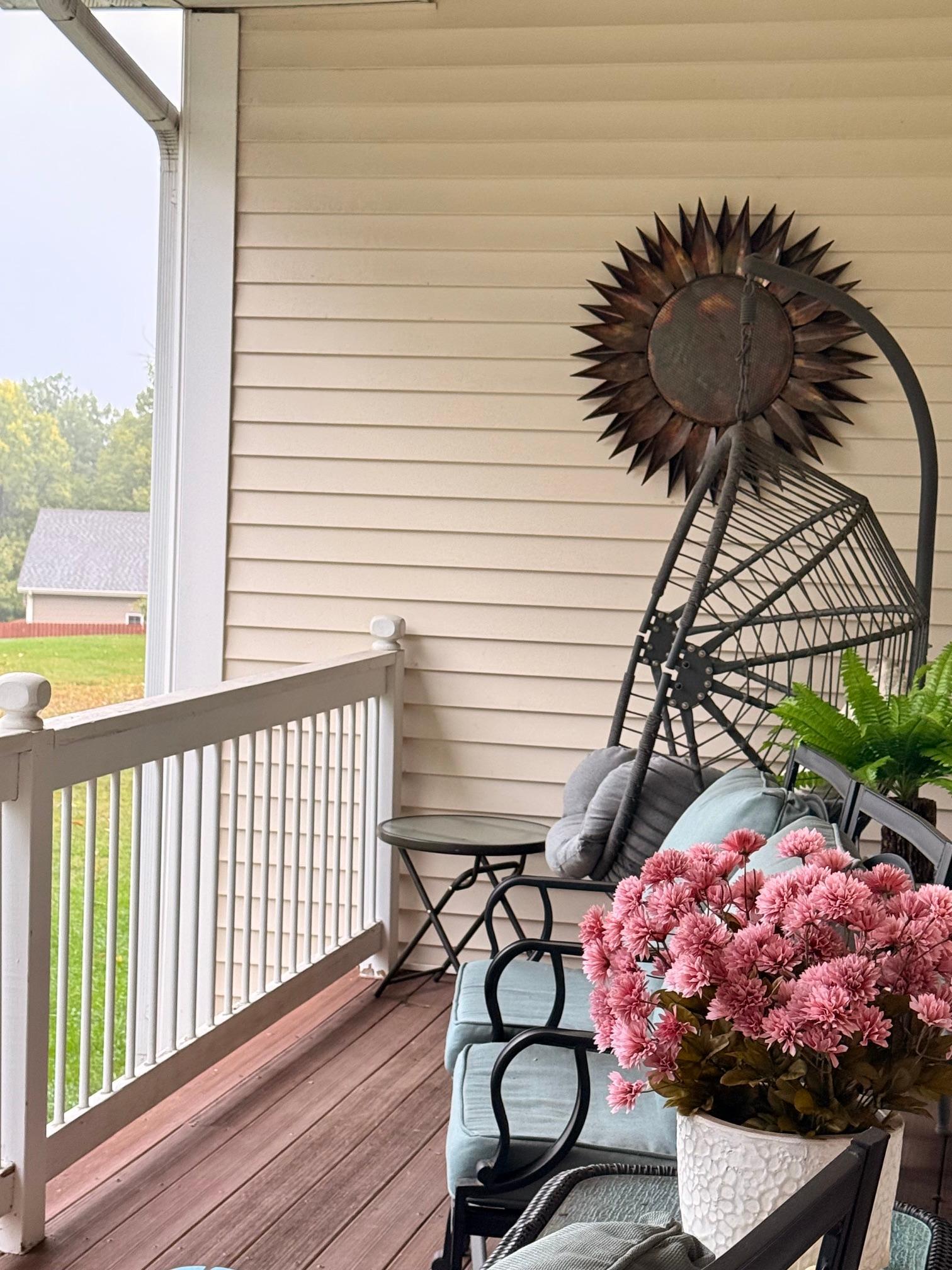 2001 single family home for sale at 12590 Carow Circle in Frazee, MN — 5 bed, 3 bath (photo 2 of 28)