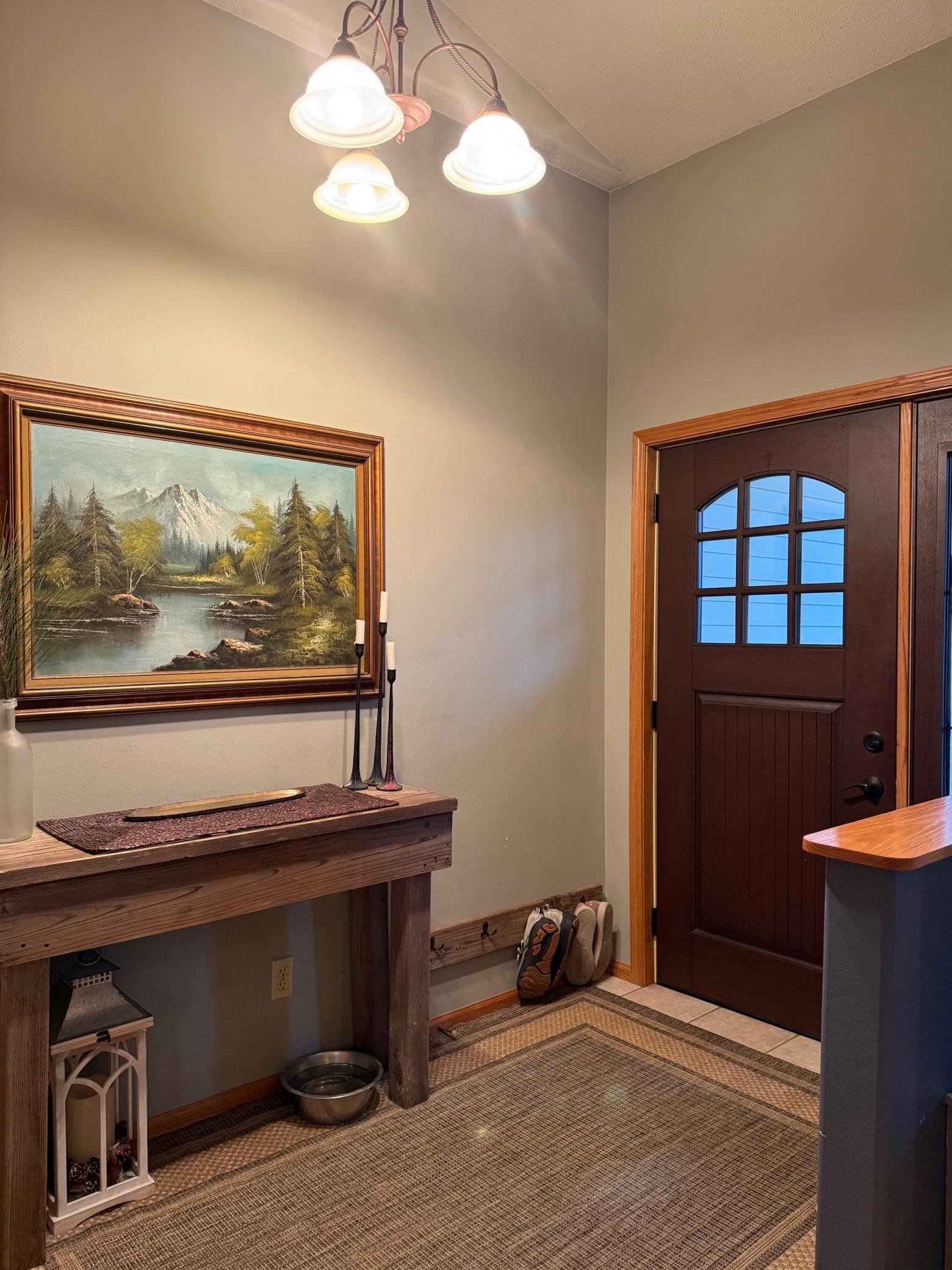 2001 single family home for sale at 12590 Carow Circle in Frazee, MN — 5 bed, 3 bath (photo 4 of 28)