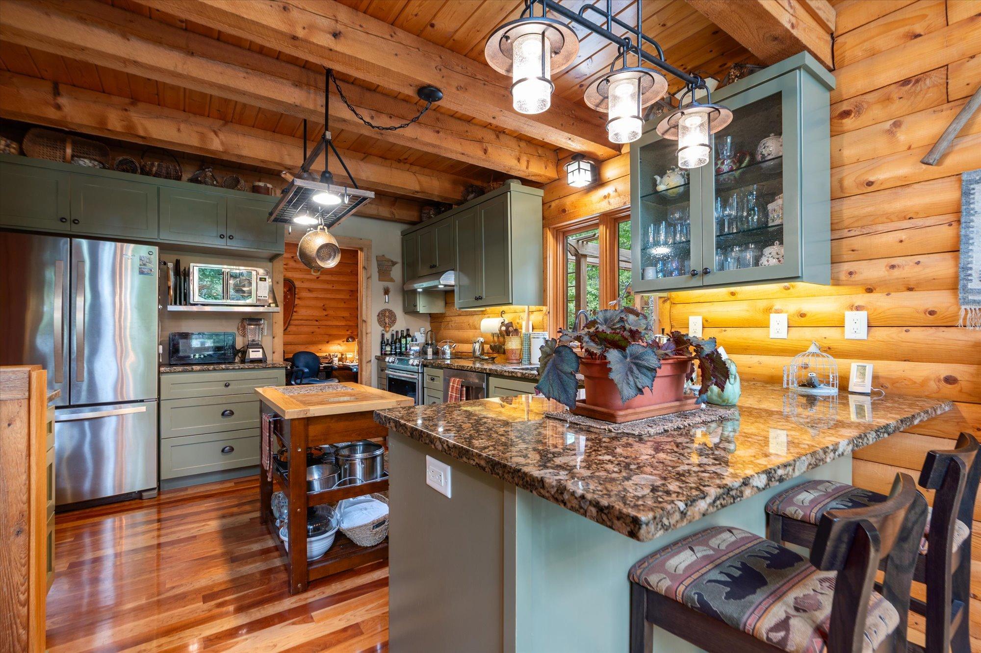 2003 single family home for sale at 36130 Butternut Point Road in Pequot Lakes, MN — 4 bed, 3 bath (photo 14 of 59)
