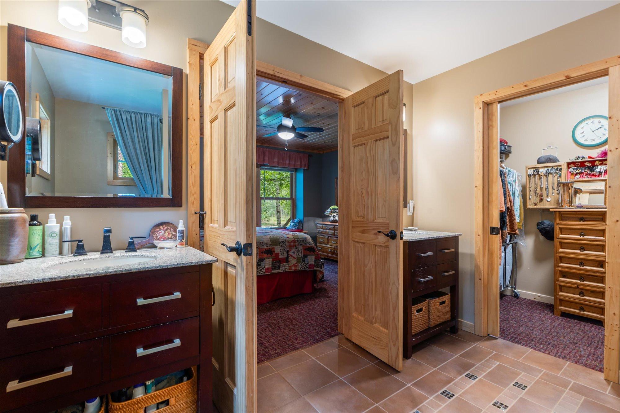 2003 single family home for sale at 36130 Butternut Point Road in Pequot Lakes, MN — 4 bed, 3 bath (photo 27 of 59)