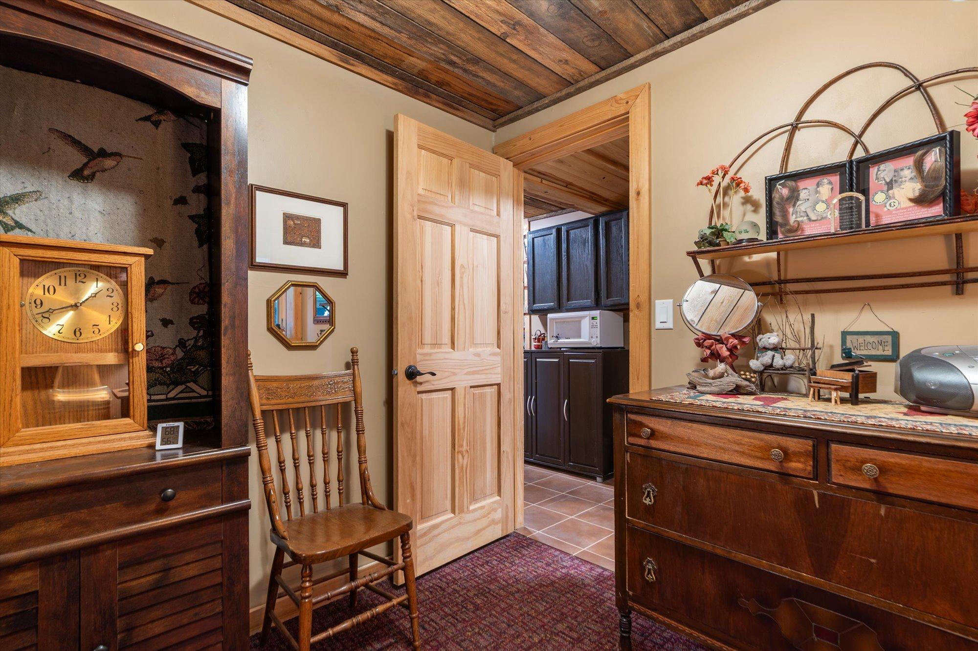 2003 single family home for sale at 36130 Butternut Point Road in Pequot Lakes, MN — 4 bed, 3 bath (photo 38 of 59)