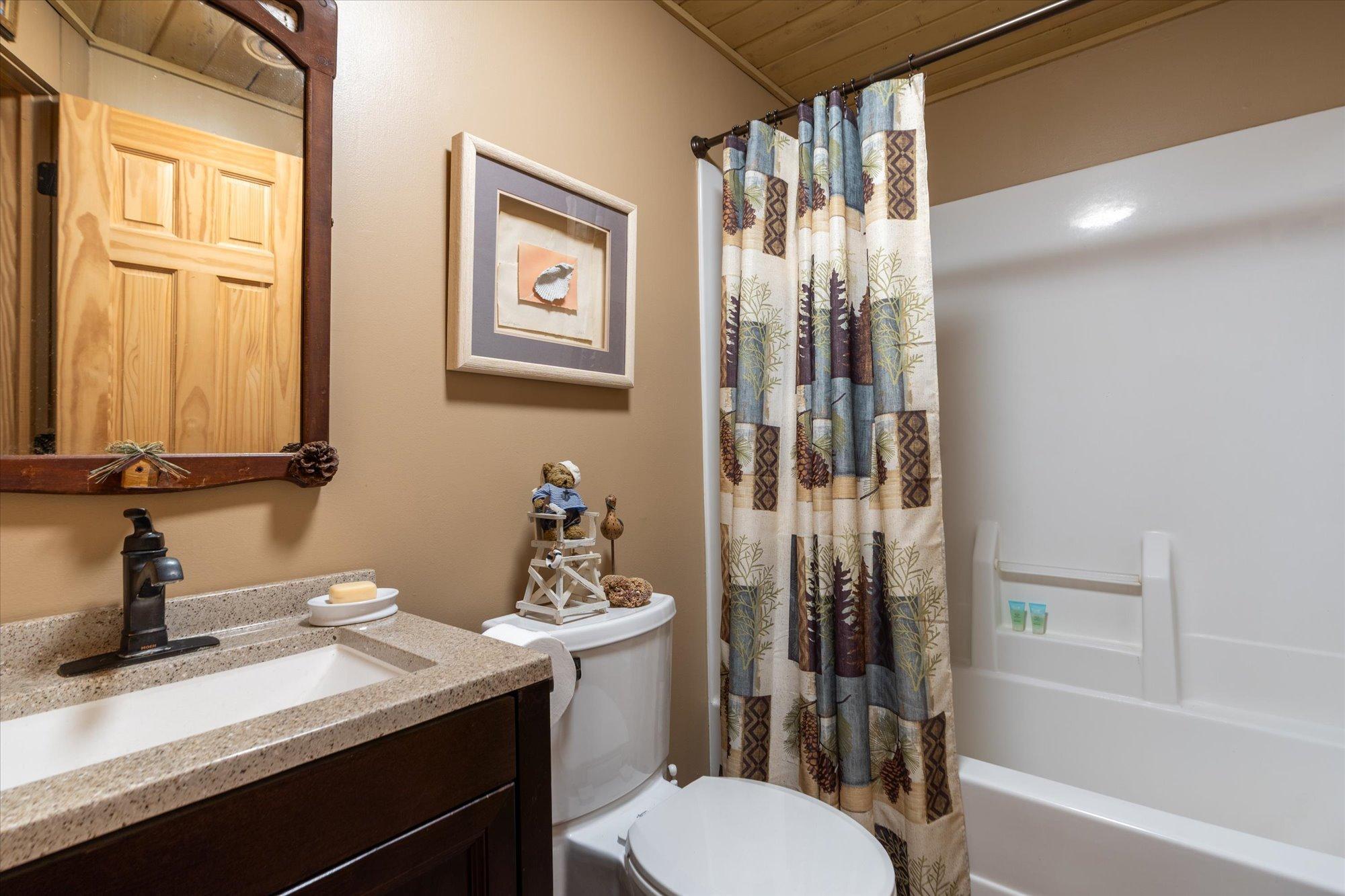2003 single family home for sale at 36130 Butternut Point Road in Pequot Lakes, MN — 4 bed, 3 bath (photo 39 of 59)