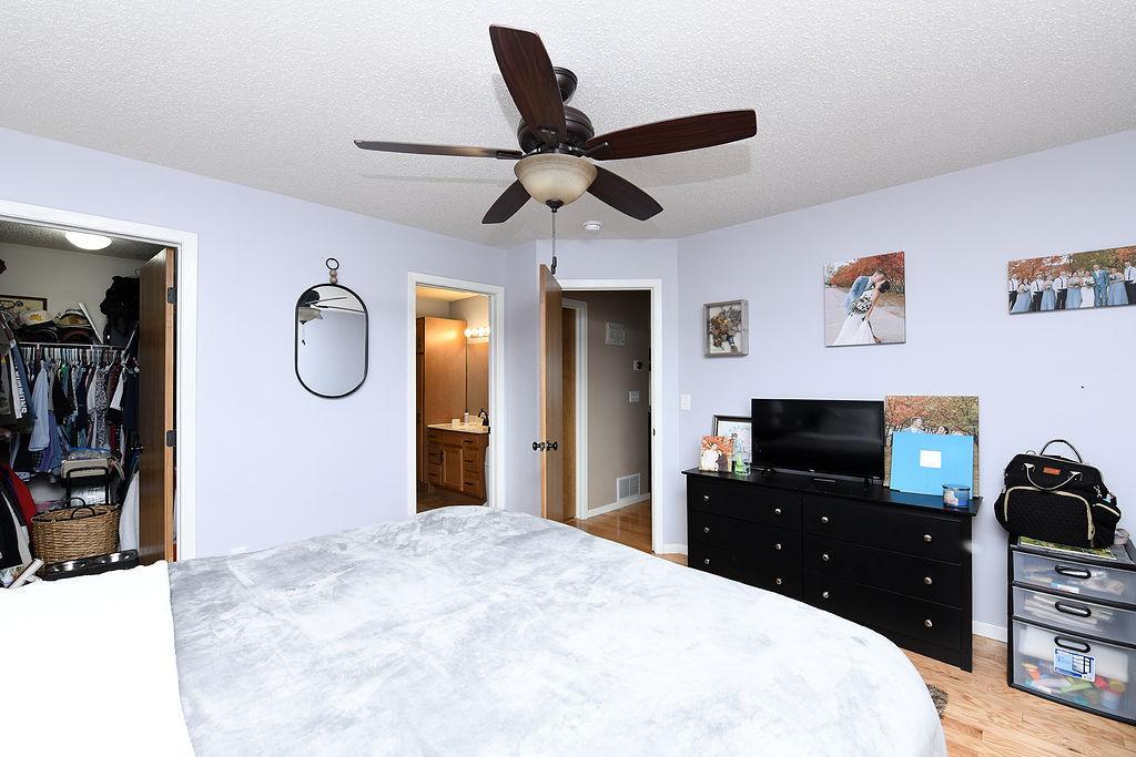 2011 single family home for sale at 5483 49th Avenue S in Fargo, ND — 3 bed, 2 bath (photo 14 of 27)