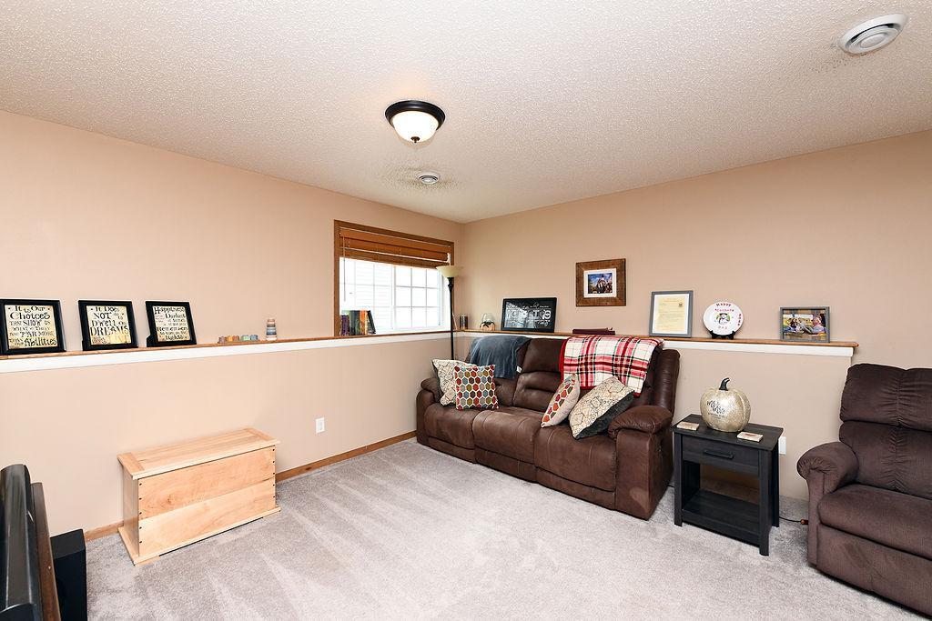 2011 single family home for sale at 5483 49th Avenue S in Fargo, ND — 3 bed, 2 bath (photo 18 of 27)