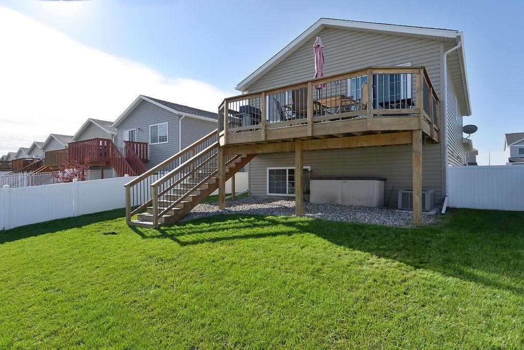 2011 single family home for sale at 5483 49th Avenue S in Fargo, ND — 3 bed, 2 bath (photo 27 of 27)