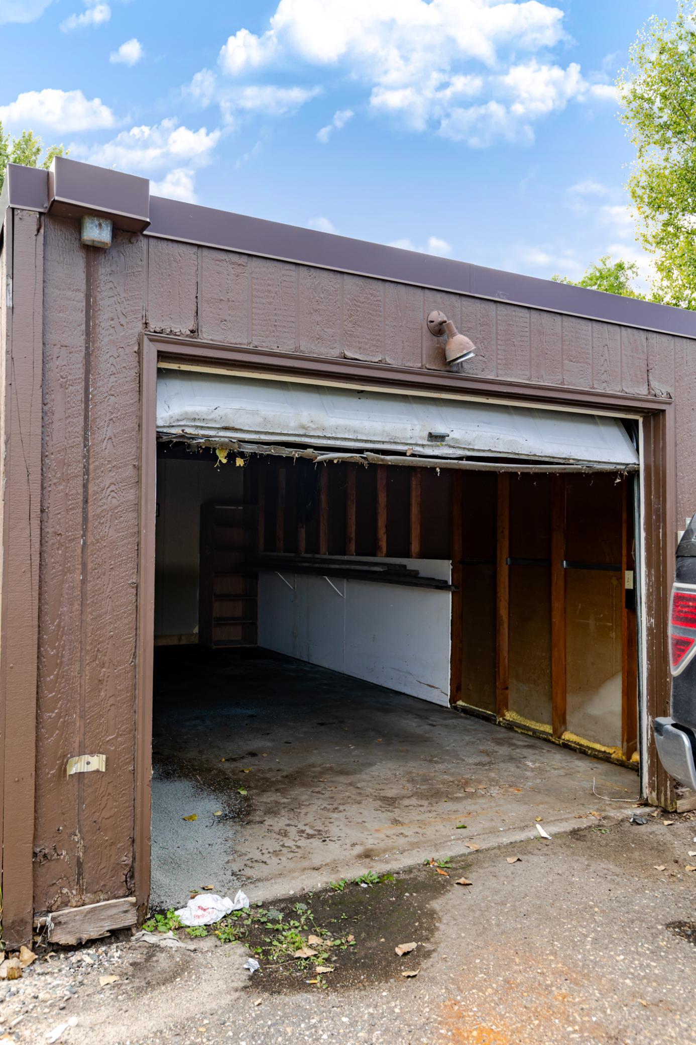1977 condo for sale at 1915 18th Avenue S in Moorhead, MN — 2 bed, 1 bath (photo 30 of 30)