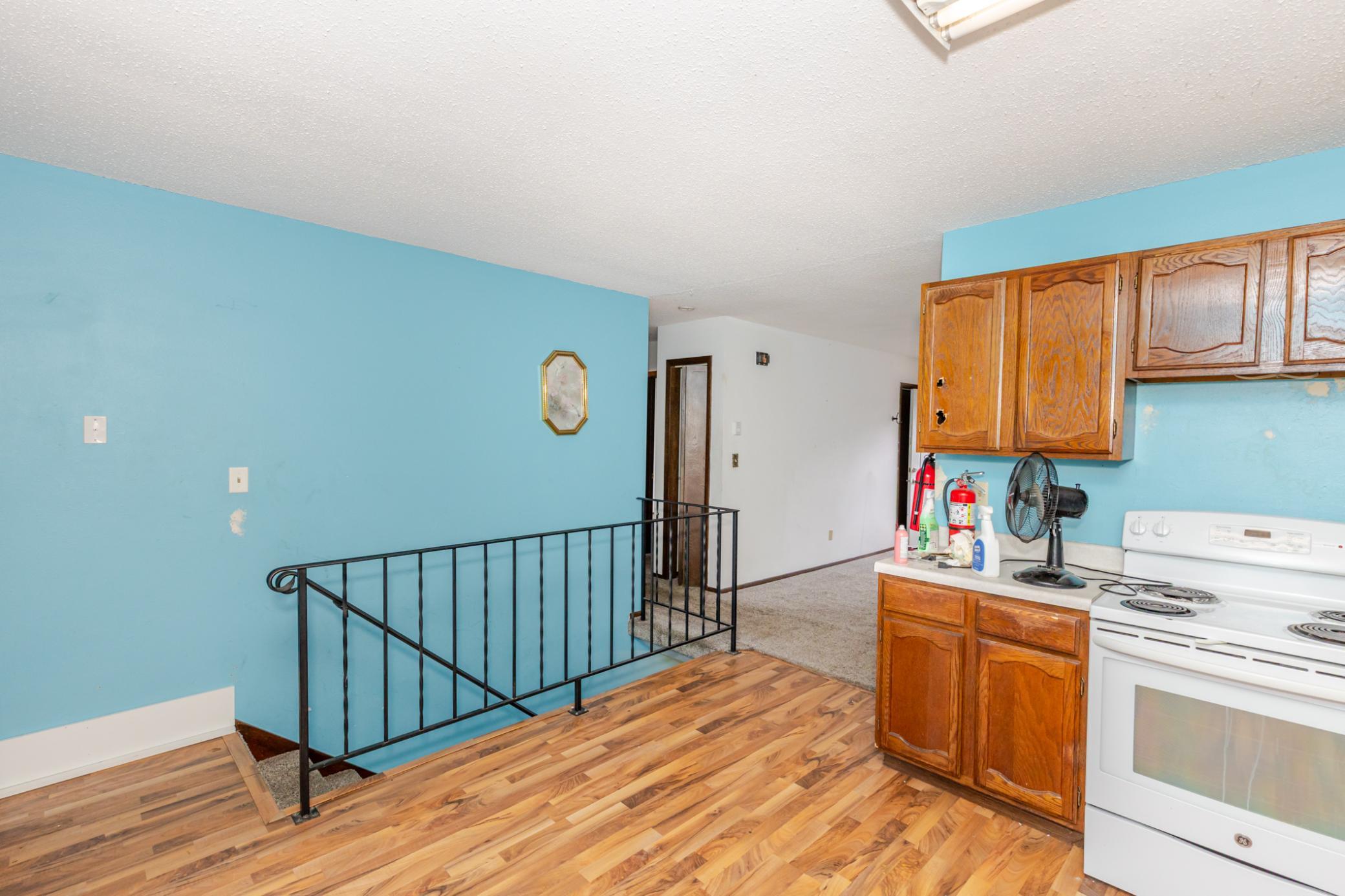 1977 condo for sale at 1915 18th Avenue S in Moorhead, MN — 2 bed, 1 bath (photo 10 of 30)