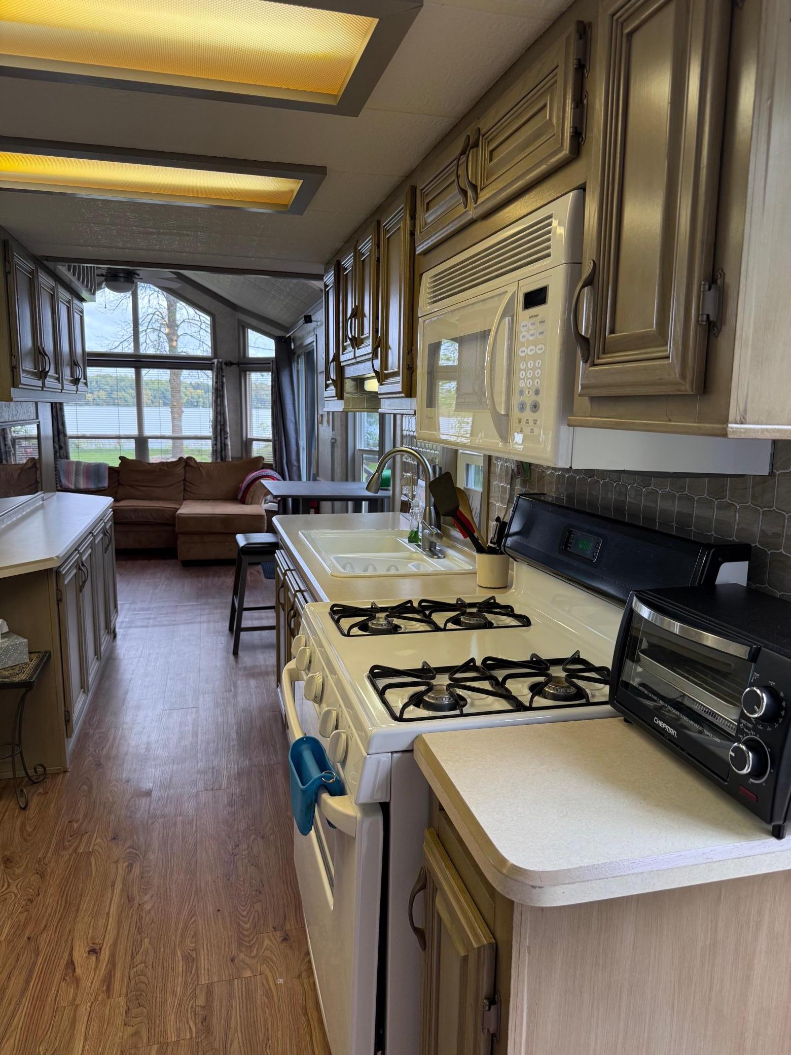 2001 single family home for sale at 30968 422nd Lane in Aitkin, MN — 2 bed, 1 bath (photo 4 of 17)