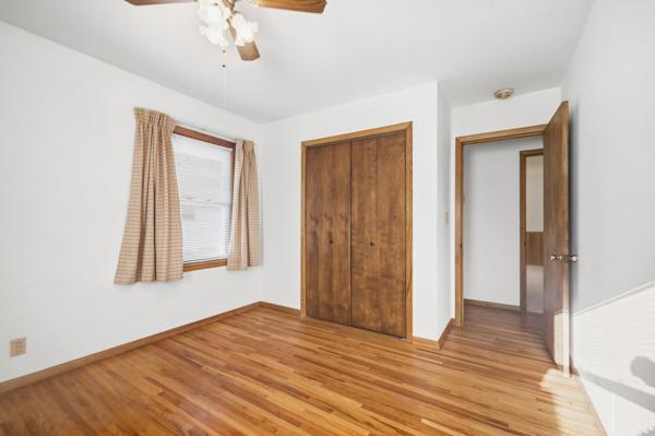 1956 single family home for sale at 1212 8th Avenue NE in Brainerd, MN — 3 bed, 2 bath (photo 15 of 38)