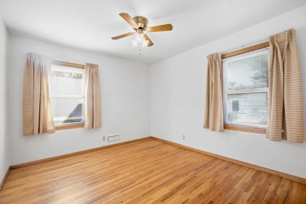 1956 single family home for sale at 1212 8th Avenue NE in Brainerd, MN — 3 bed, 2 bath (photo 19 of 38)