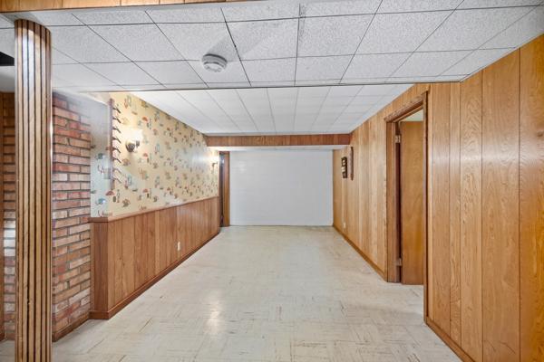 1956 single family home for sale at 1212 8th Avenue NE in Brainerd, MN — 3 bed, 2 bath (photo 29 of 38)