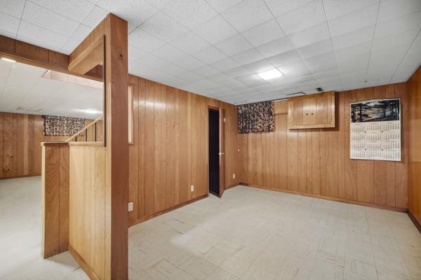 1956 single family home for sale at 1212 8th Avenue NE in Brainerd, MN — 3 bed, 2 bath (photo 30 of 38)
