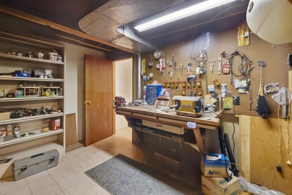 1956 single family home for sale at 1212 8th Avenue NE in Brainerd, MN — 3 bed, 2 bath (photo 36 of 38)