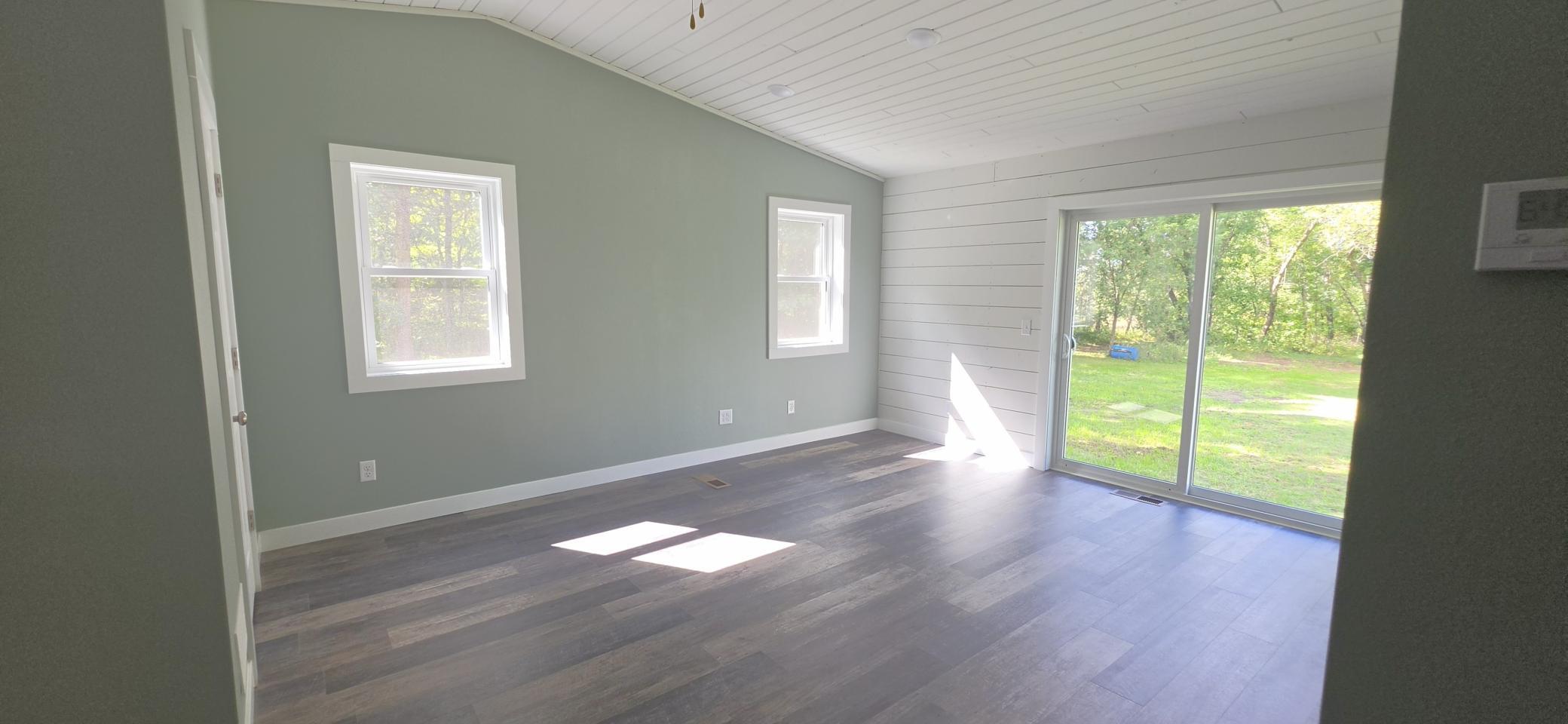 2025 single family home for sale at 12587 65th Avenue SW in Motley, MN — 5 bed, 3 bath (photo 11 of 37)