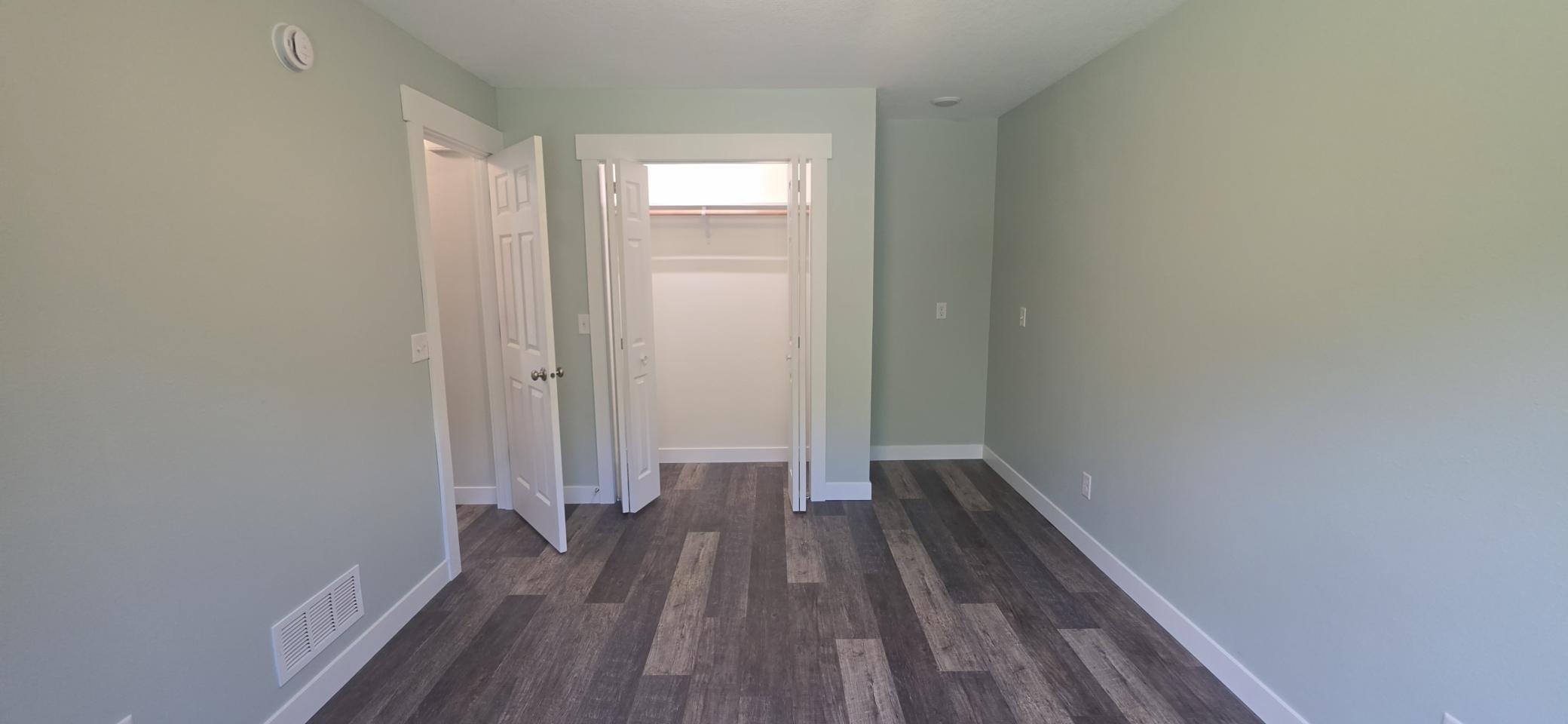2025 single family home for sale at 12587 65th Avenue SW in Motley, MN — 5 bed, 3 bath (photo 16 of 37)