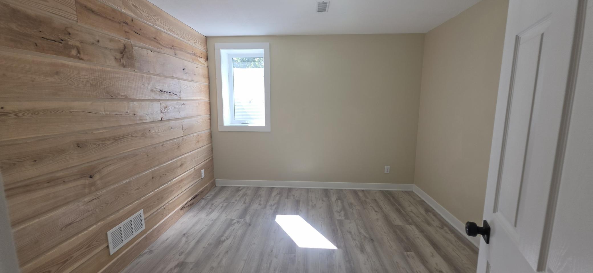 2025 single family home for sale at 12587 65th Avenue SW in Motley, MN — 5 bed, 3 bath (photo 19 of 37)