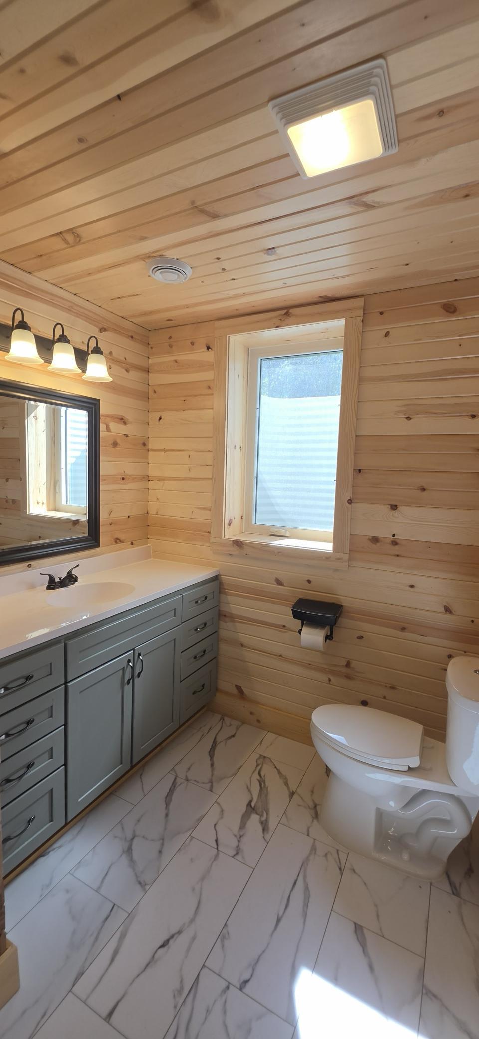 2025 single family home for sale at 12587 65th Avenue SW in Motley, MN — 5 bed, 3 bath (photo 23 of 37)