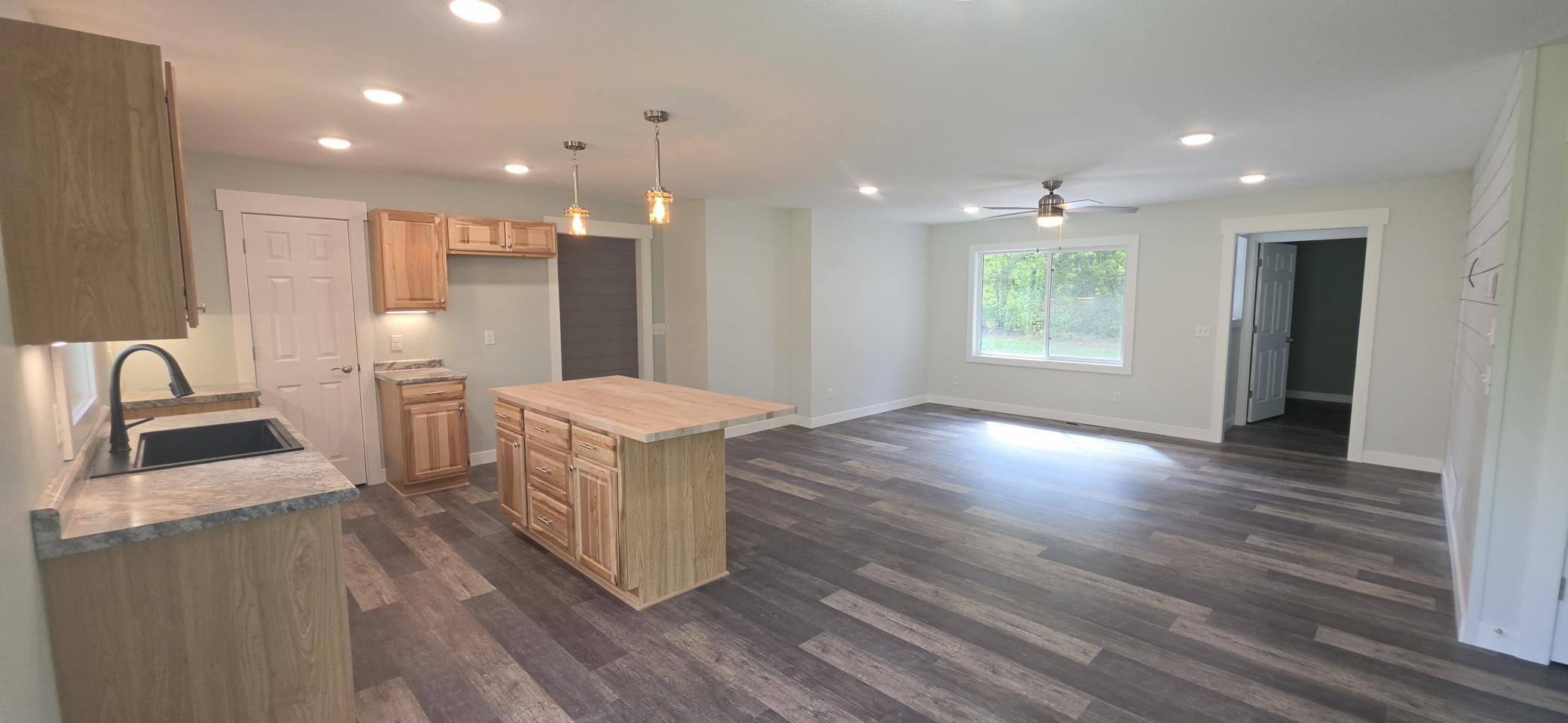 2025 single family home for sale at 12587 65th Avenue SW in Motley, MN — 5 bed, 3 bath (photo 5 of 37)