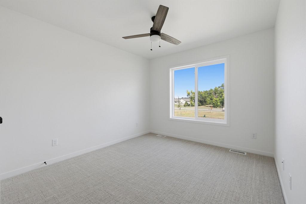 2026 single family home for sale at 3105 Archer Place S in Fargo, ND — 3 bed, 3 bath (photo 30 of 38)