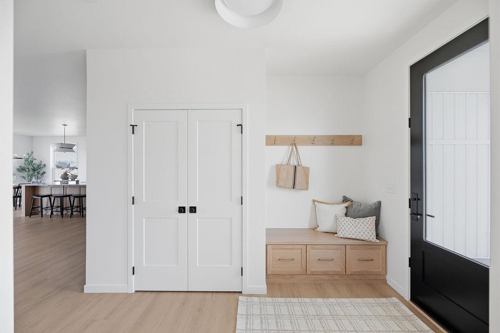 2026 single family home for sale at 3105 Archer Place S in Fargo, ND — 3 bed, 3 bath (photo 4 of 38)