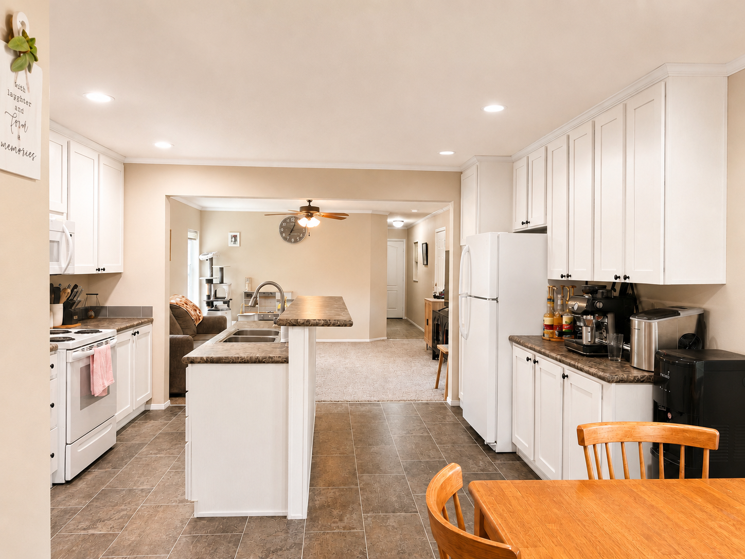 2022 single family home for sale at 40816 181st Ave in Clearbrook, MN — 3 bed, 2 bath (photo 4 of 27)