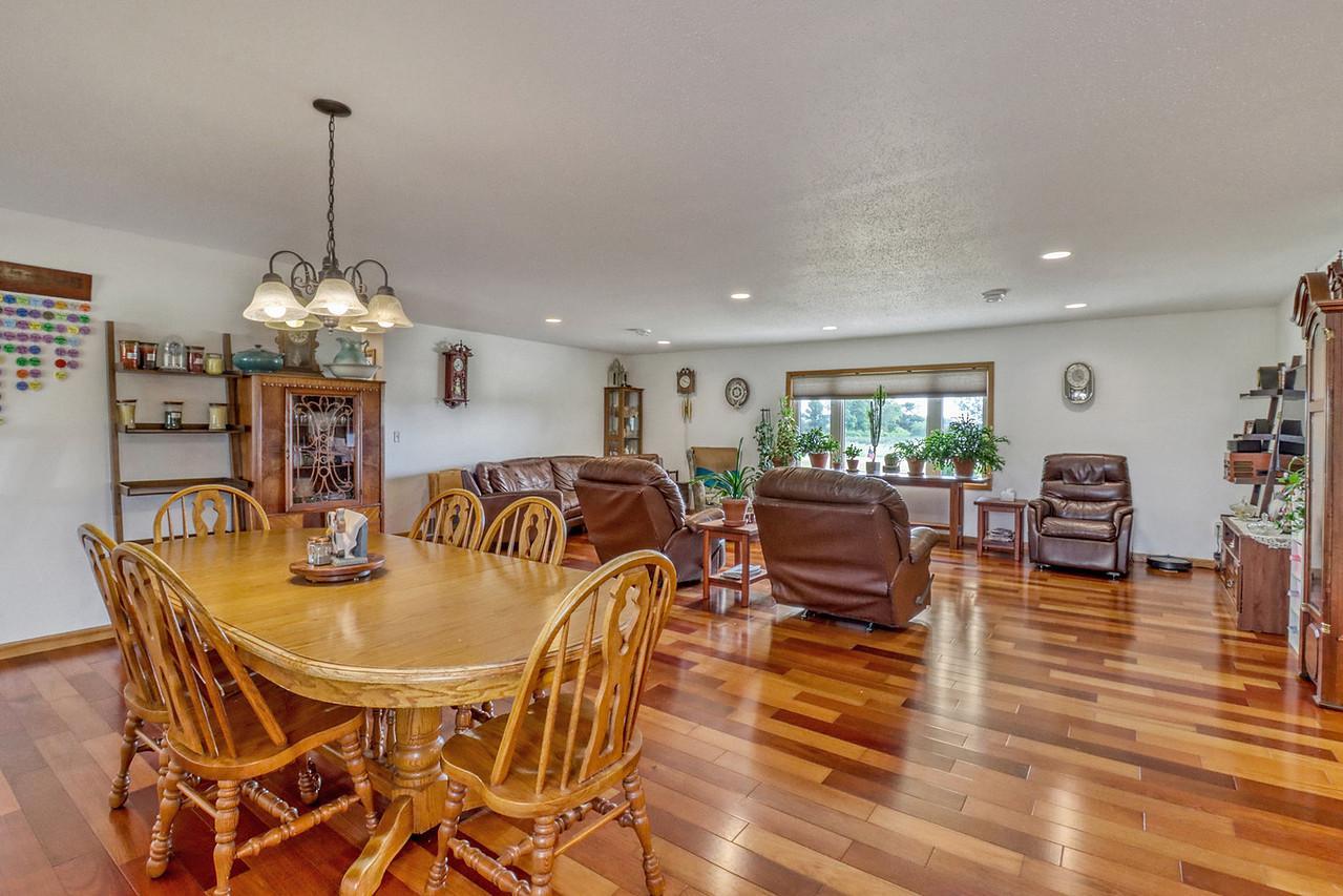 2010 single family home for sale at 451 263rd Street S in Hawley, MN — 4 bed, 3 bath (photo 16 of 44)
