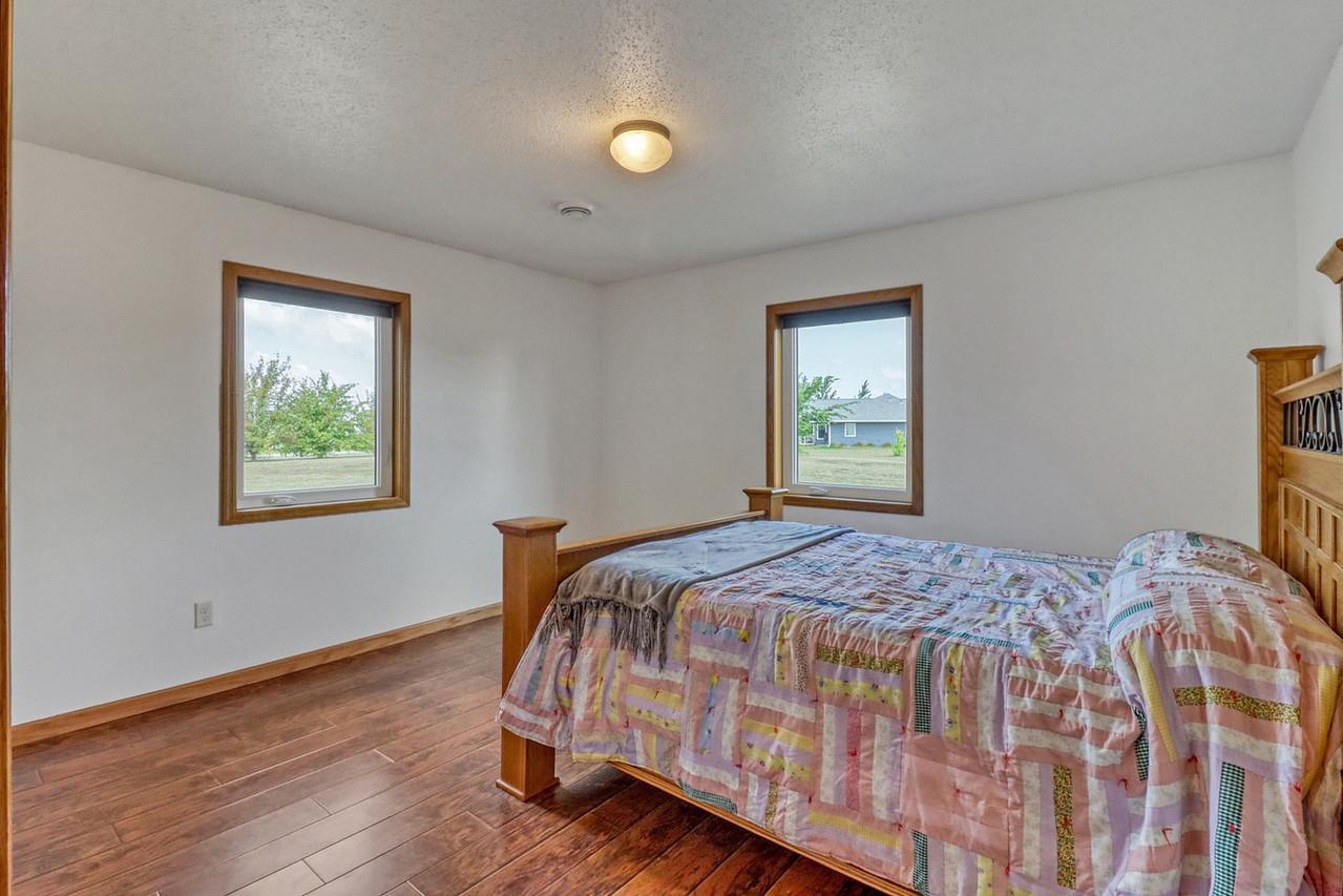 2010 single family home for sale at 451 263rd Street S in Hawley, MN — 4 bed, 3 bath (photo 24 of 44)