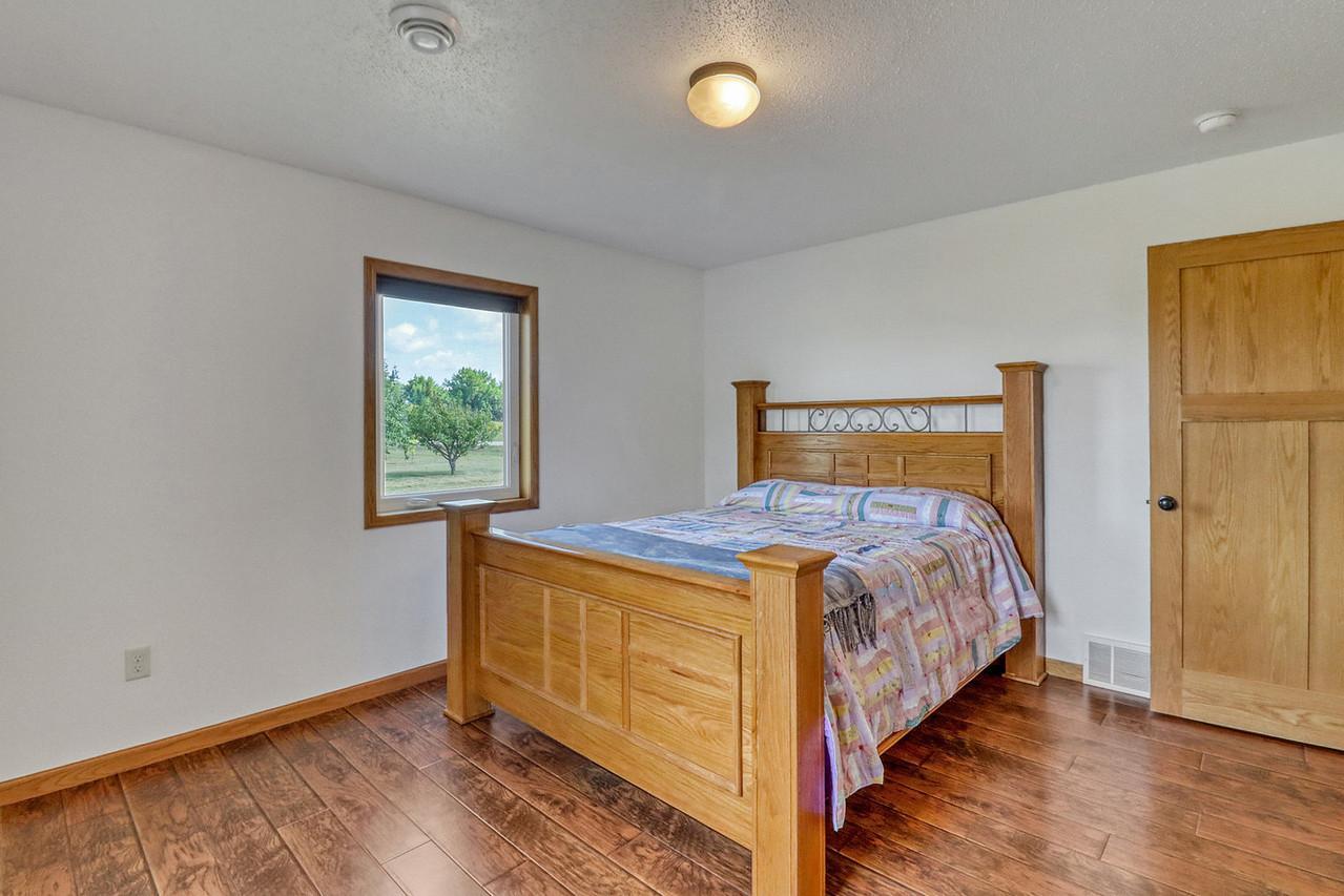 2010 single family home for sale at 451 263rd Street S in Hawley, MN — 4 bed, 3 bath (photo 25 of 44)