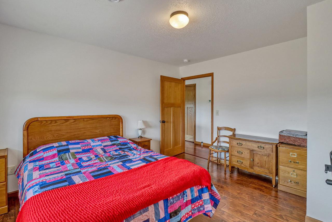 2010 single family home for sale at 451 263rd Street S in Hawley, MN — 4 bed, 3 bath (photo 32 of 44)