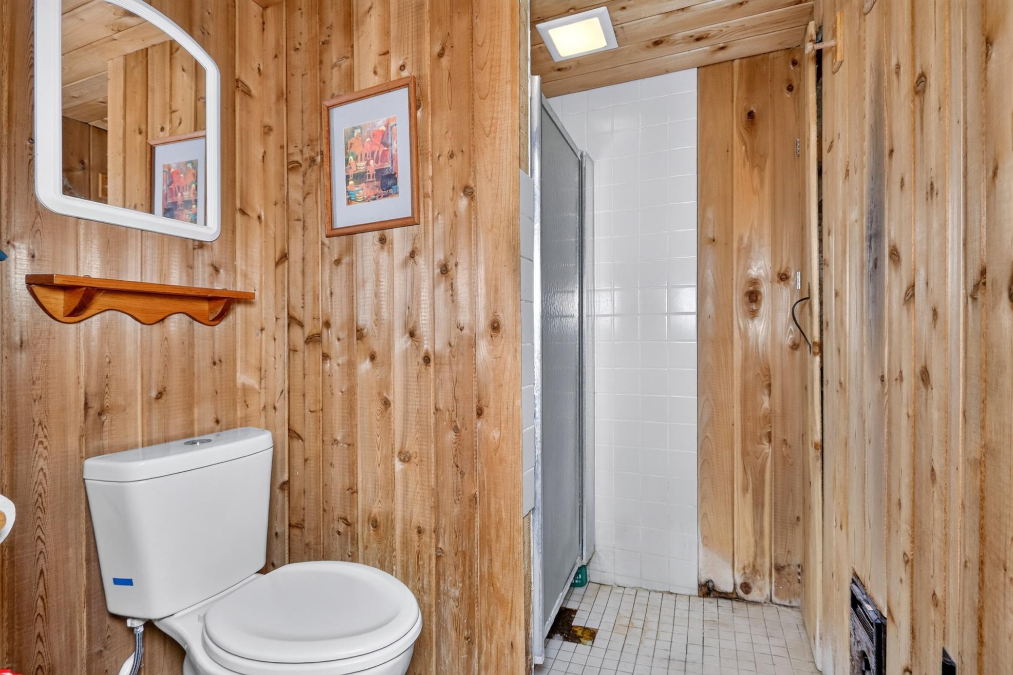 1955 single family home for sale at 316 Congdon Street in Coleraine, MN — 4 bed, 3 bath (photo 33 of 59)