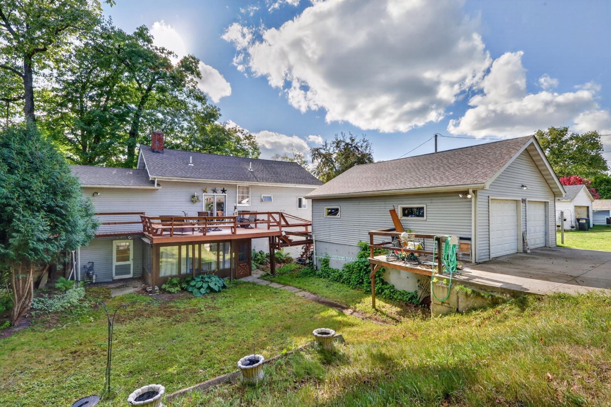 1955 single family home for sale at 316 Congdon Street in Coleraine, MN — 4 bed, 3 bath (photo 45 of 59)