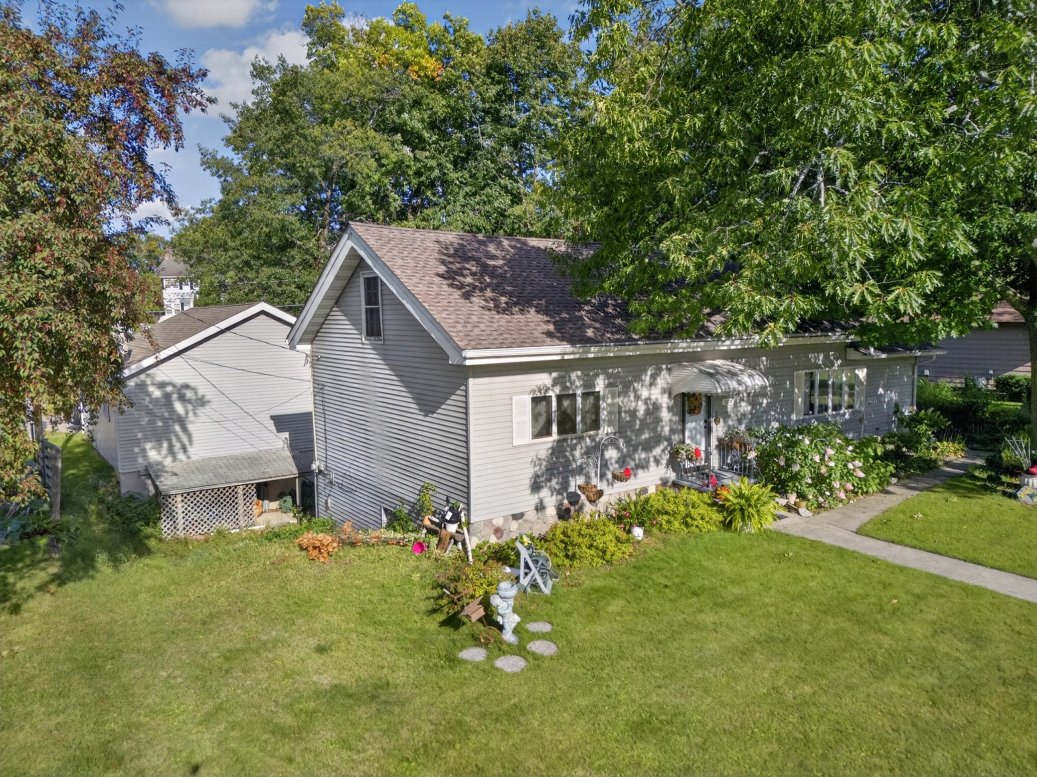 1955 single family home for sale at 316 Congdon Street in Coleraine, MN — 4 bed, 3 bath (photo 48 of 59)