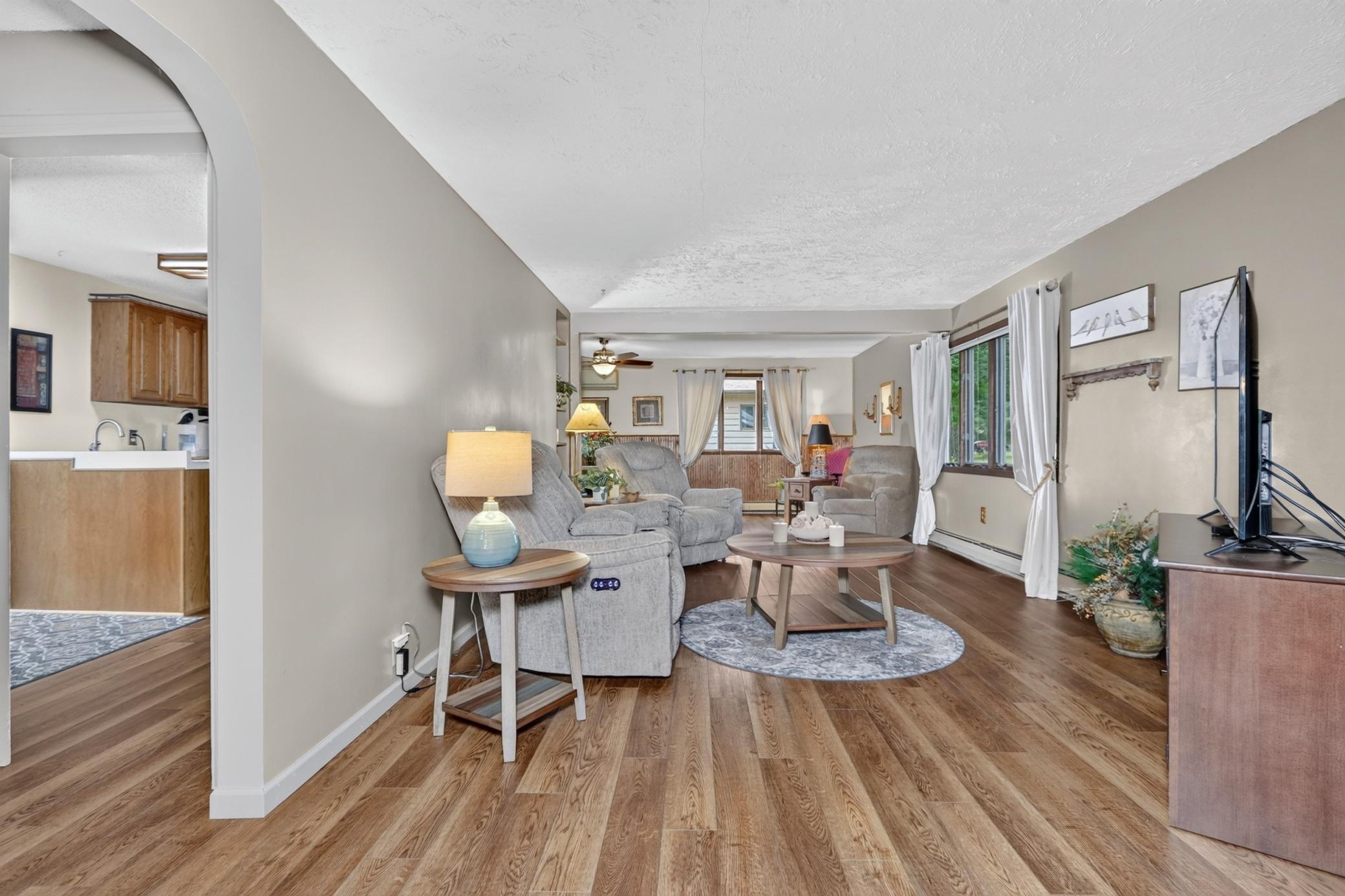 1955 single family home for sale at 316 Congdon Street in Coleraine, MN — 4 bed, 3 bath (photo 9 of 59)