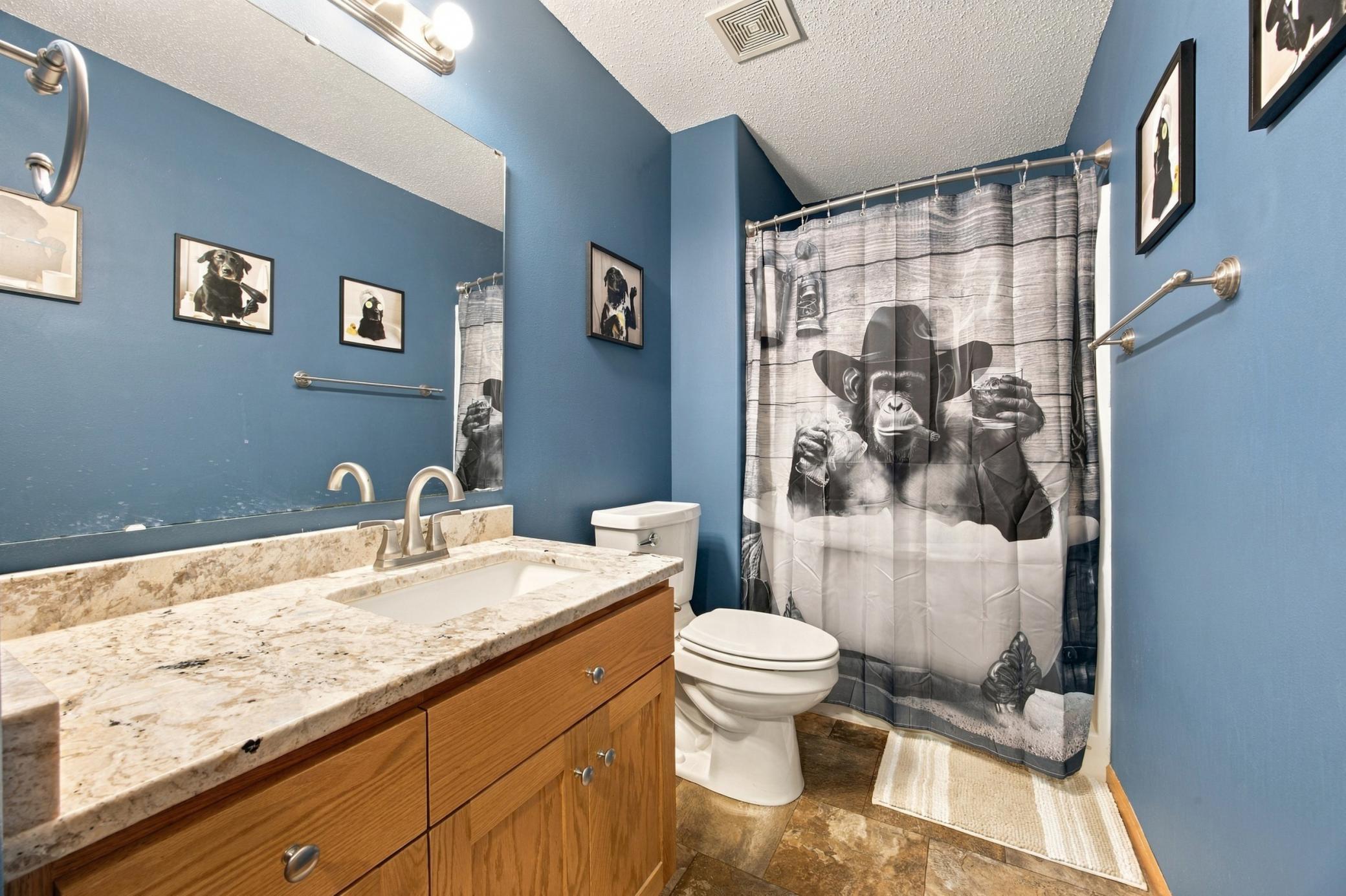 2006 single family home for sale at 4422 10th Street W in West Fargo, ND — 4 bed, 2 bath (photo 22 of 26)