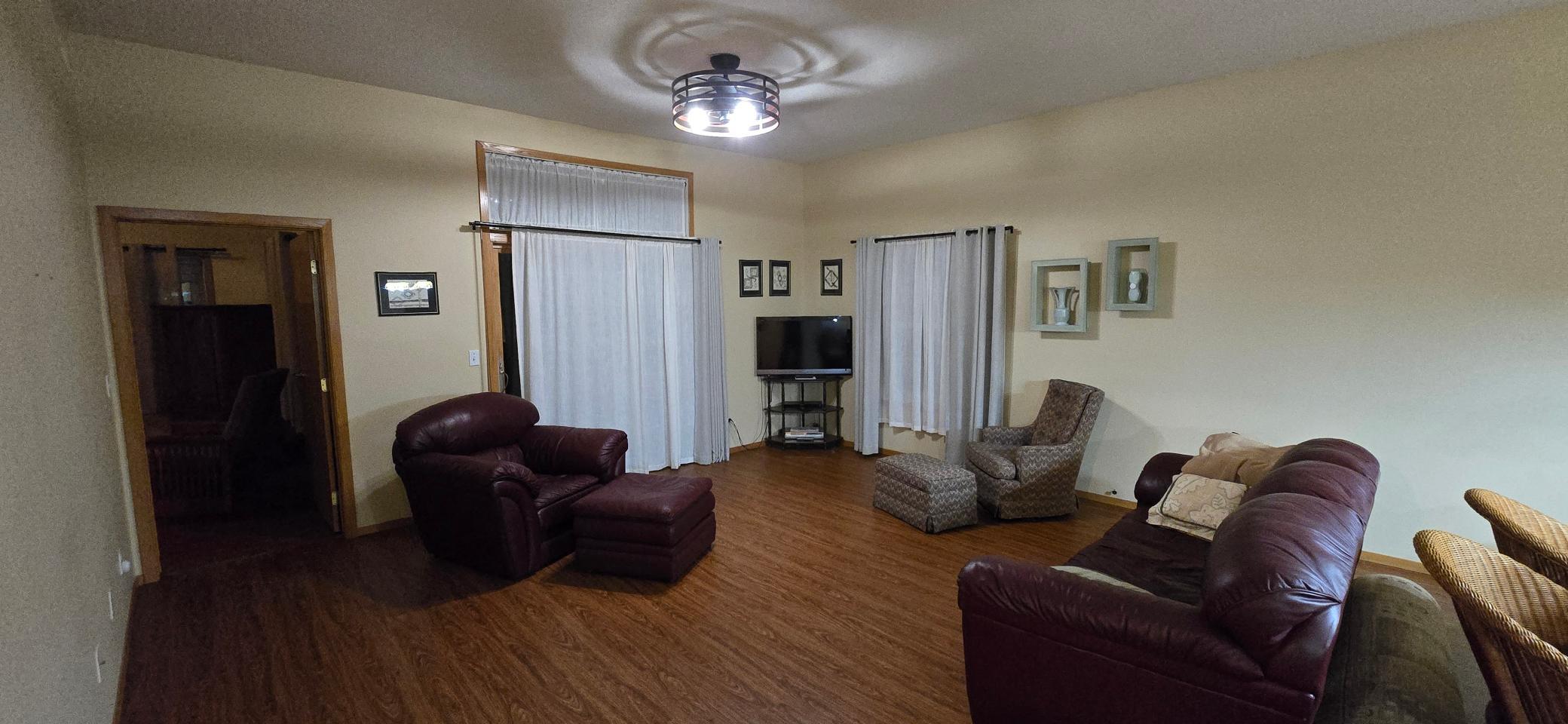 1998 townhouse for sale at 3345 38th Street S in Moorhead, MN — 2 bed, 2 bath (photo 8 of 23)