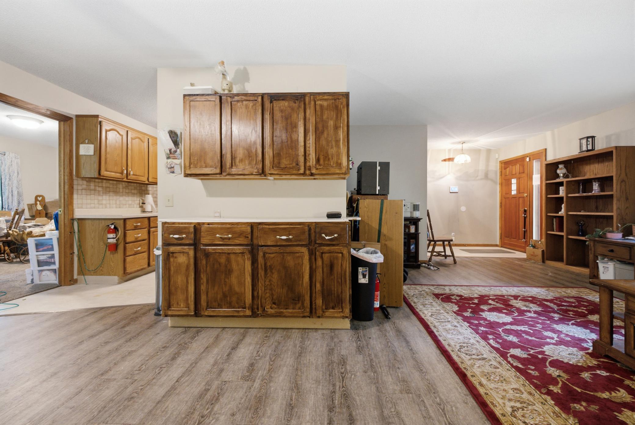 1988 single family home for sale at 17487 Dewes Road in Brainerd, MN — 3 bed, 3 bath (photo 5 of 23)